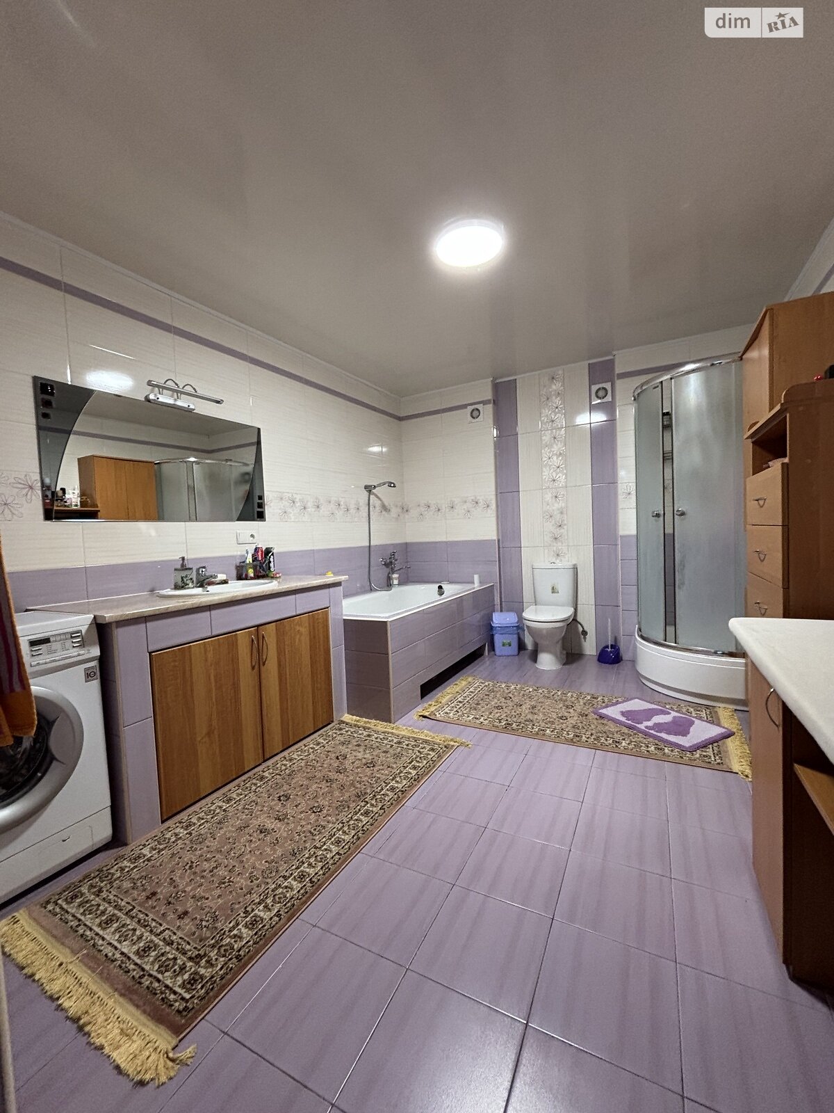 трехэтажный дом с гаражом, 267.8 кв. м, кирпич. Продажа в Белой Кринице фото 1 трехэтажный дом с гаражом, 267.8 кв. м, кирпич. Продажа в Белой Кринице фото 1