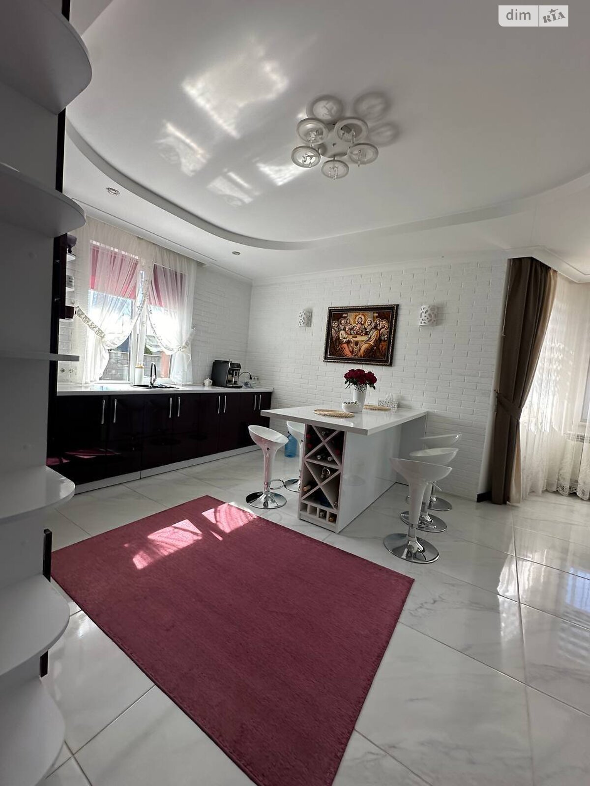 двухэтажный дом с гаражом, 218.4 кв. м, кирпич. Продажа в Белой Кринице фото 1 двухэтажный дом с гаражом, 218.4 кв. м, кирпич. Продажа в Белой Кринице фото 1