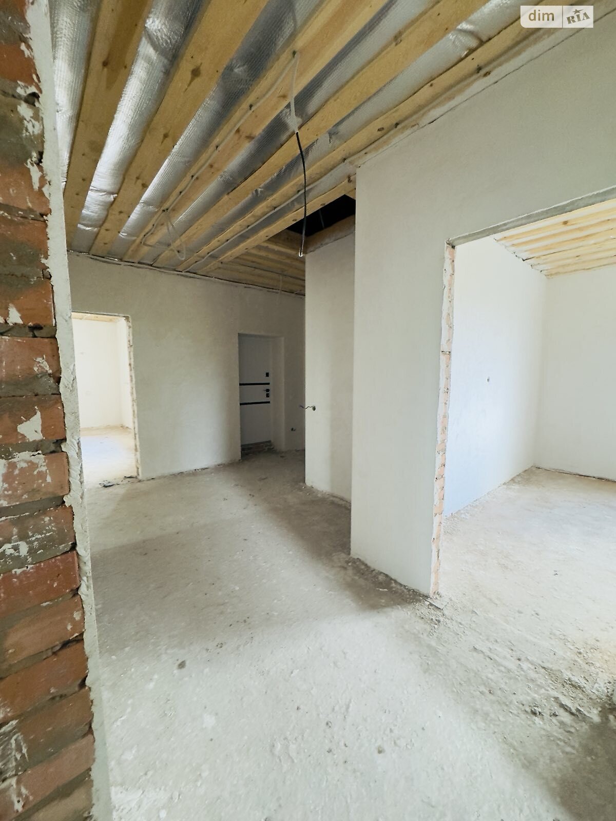 одноэтажный дом, 135.3 кв. м, кирпич. Продажа в Белой Кринице фото 1 одноэтажный дом, 135.3 кв. м, кирпич. Продажа в Белой Кринице фото 1