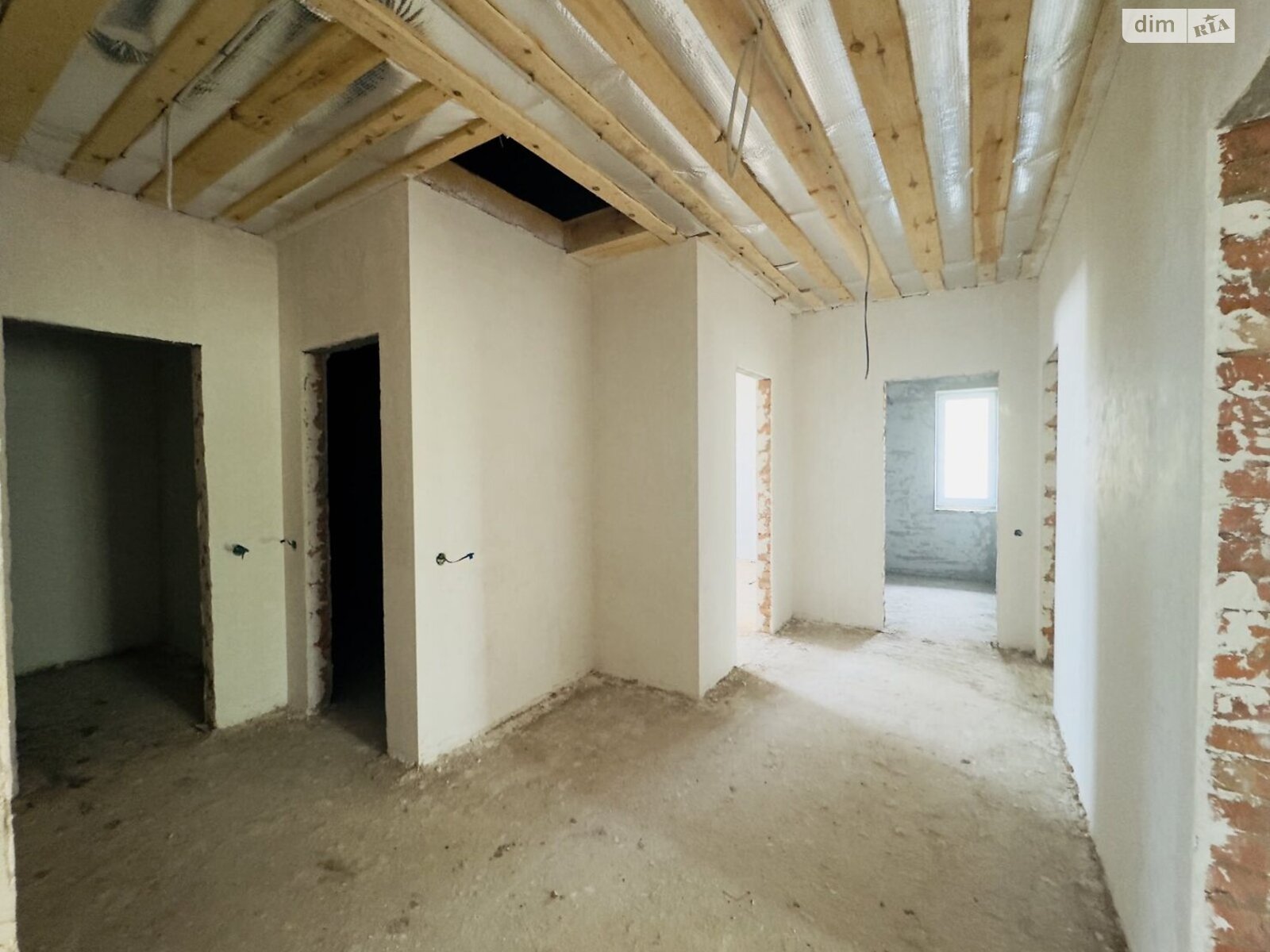 одноэтажный дом, 135.3 кв. м, кирпич. Продажа в Белой Кринице фото 1 одноэтажный дом, 135.3 кв. м, кирпич. Продажа в Белой Кринице фото 1