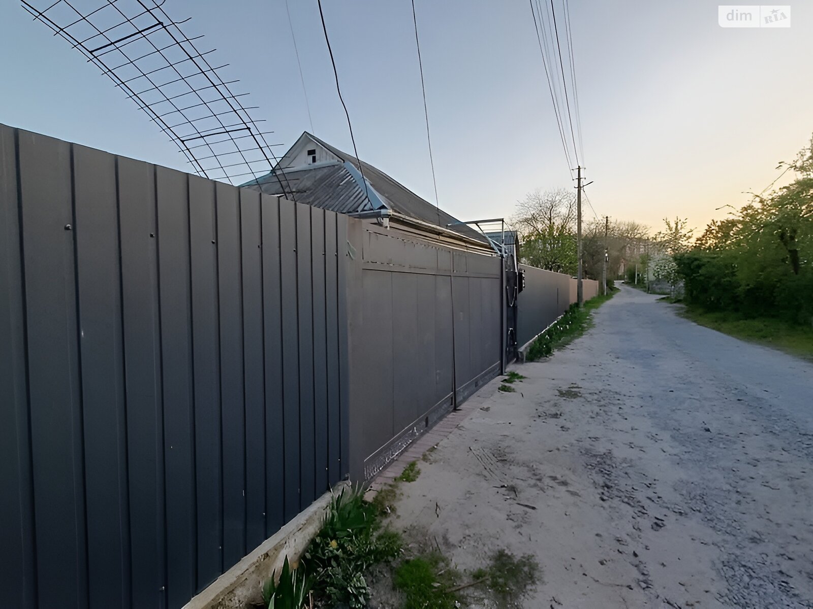 одноповерховий будинок з гаражем, 100 кв. м, цегла. Продаж в Білій Церкві, район 4 мікрорайон фото 1 одноповерховий будинок з гаражем, 100 кв. м, цегла. Продаж в Білій Церкві, район 4 мікрорайон фото 1