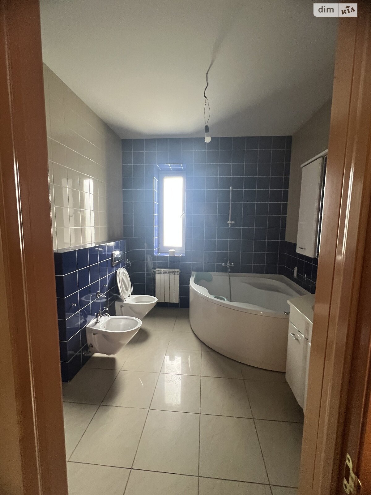 двоповерховий будинок з гаражем, 350 кв. м, кирпич. Продаж в Білій Церкві, район ДНС фото 1 двоповерховий будинок з гаражем, 350 кв. м, кирпич. Продаж в Білій Церкві, район ДНС фото 1