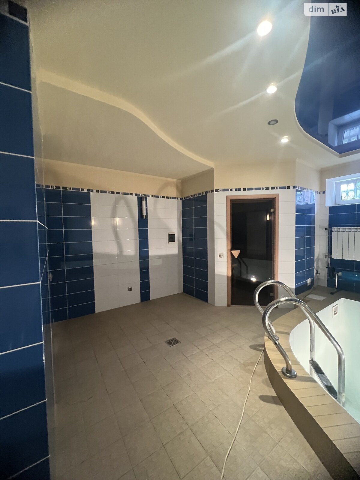 двоповерховий будинок з гаражем, 350 кв. м, кирпич. Продаж в Білій Церкві, район ДНС фото 1 двоповерховий будинок з гаражем, 350 кв. м, кирпич. Продаж в Білій Церкві, район ДНС фото 1