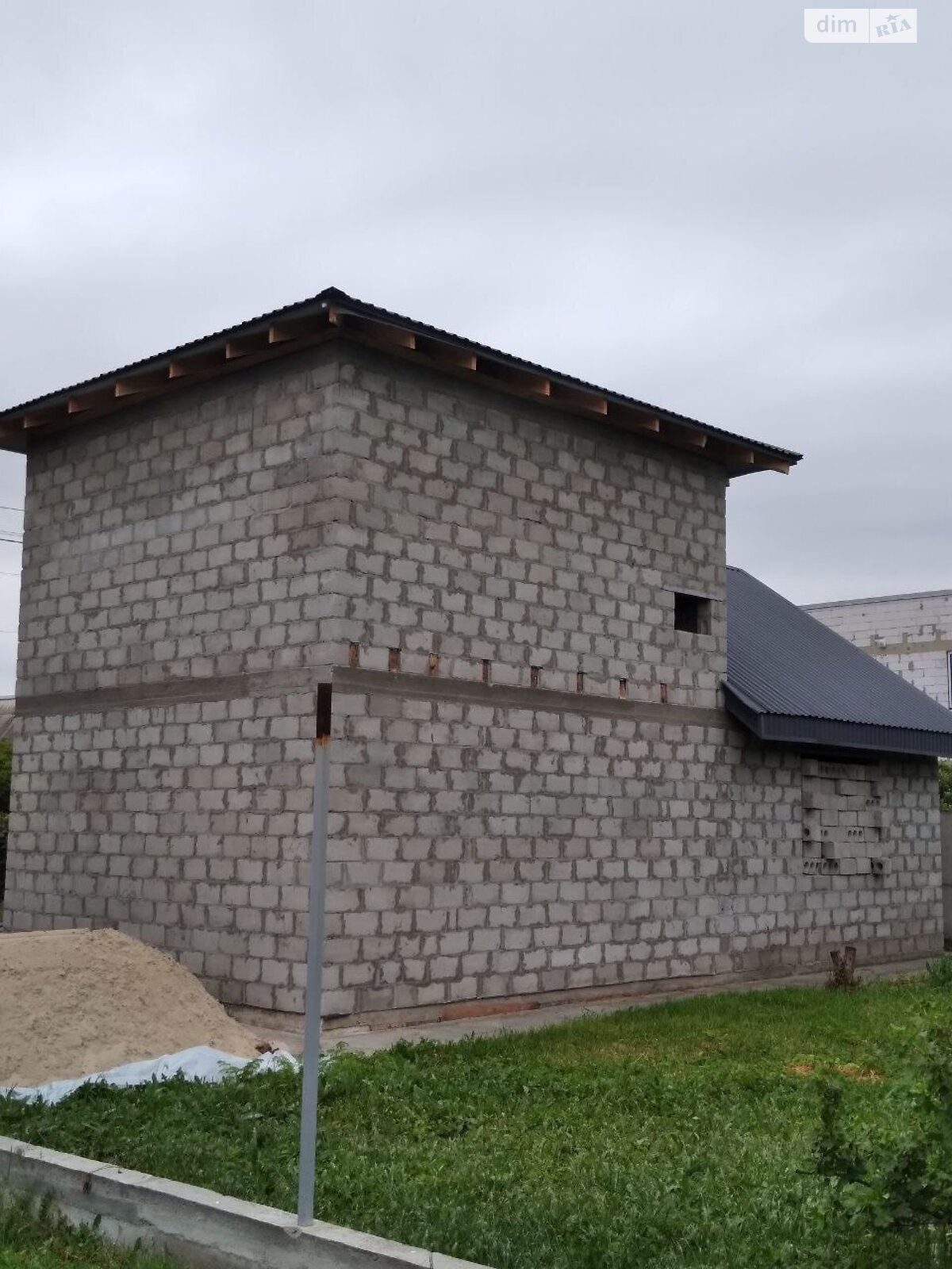 двухэтажный дом, 70 кв. м, шлакоблок. Продажа в Белой Церкви район Сухой Яр фото 1 двухэтажный дом, 70 кв. м, шлакоблок. Продажа в Белой Церкви район Сухой Яр фото 1