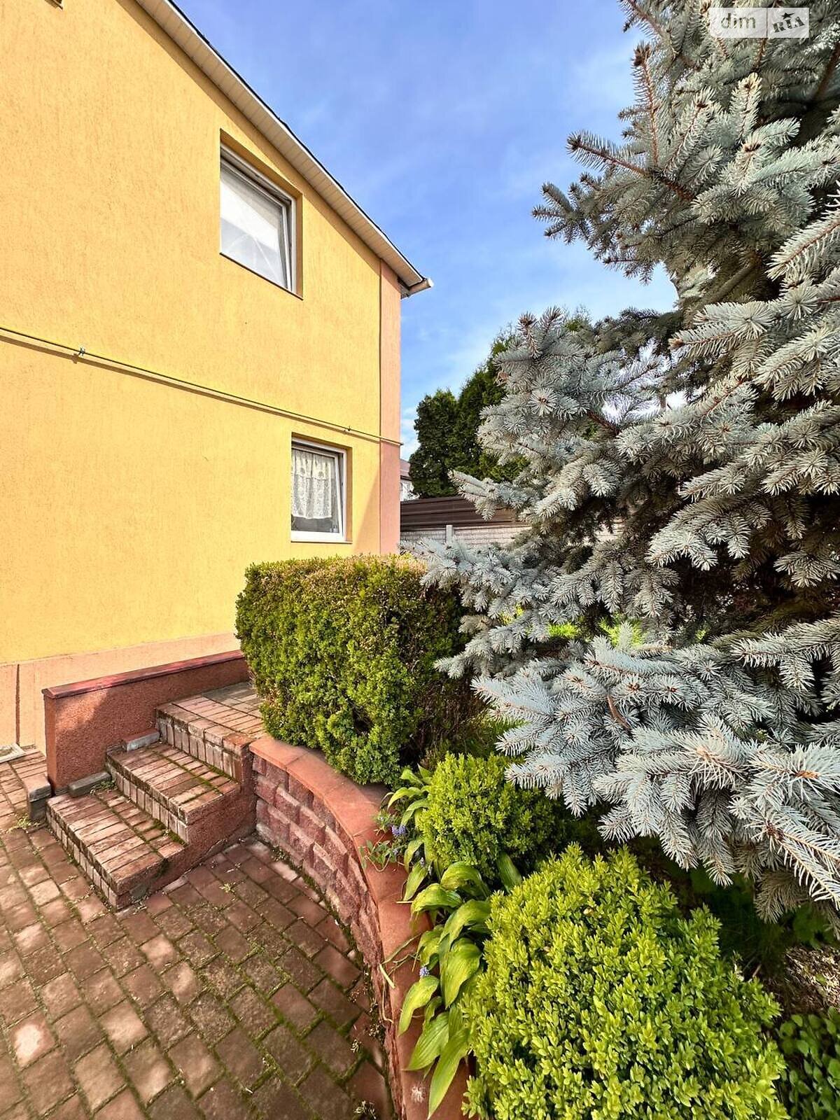 двухэтажный дом с отоплением, 278.1 кв. м, кирпич. Продажа в Белой Церкви район Центр фото 1