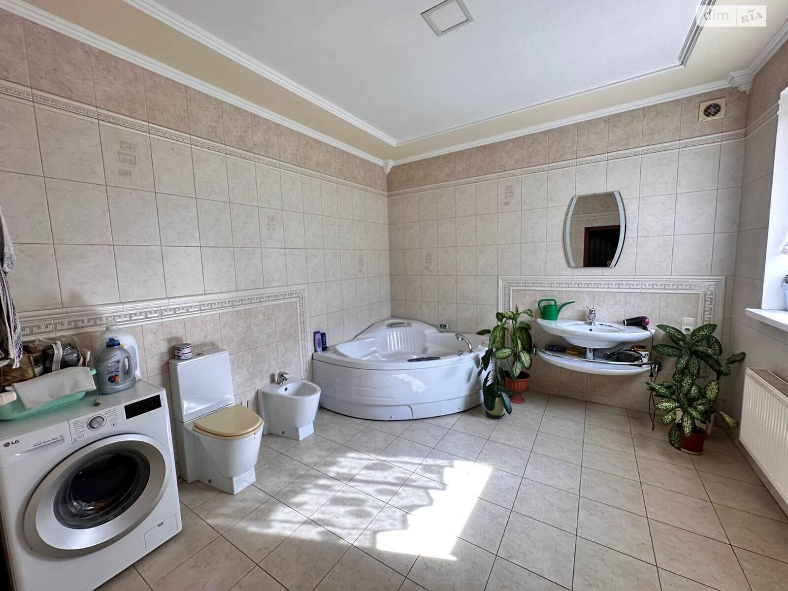 двухэтажный дом с отоплением, 278.1 кв. м, кирпич. Продажа в Белой Церкви район Центр фото 1