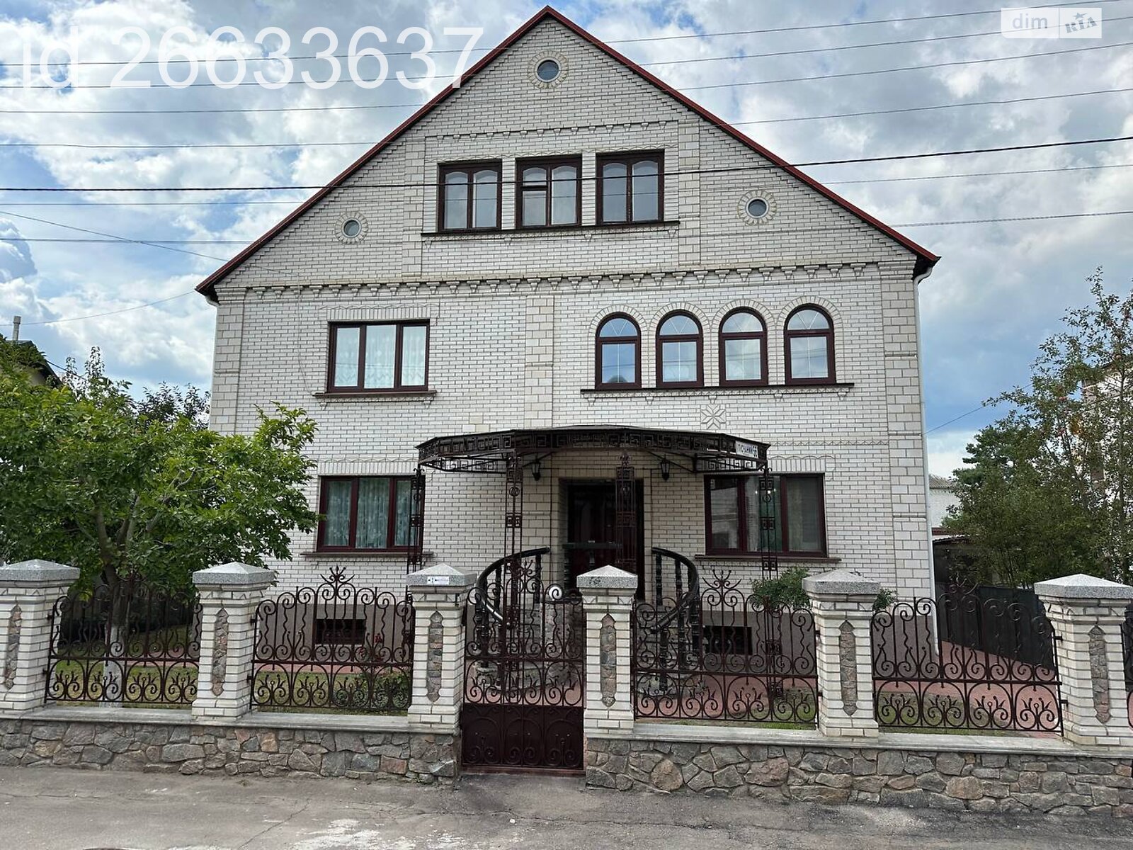 двухэтажный дом с гаражом, 320 кв. м, кирпич. Продажа в Белой Церкви район Заречье фото 1