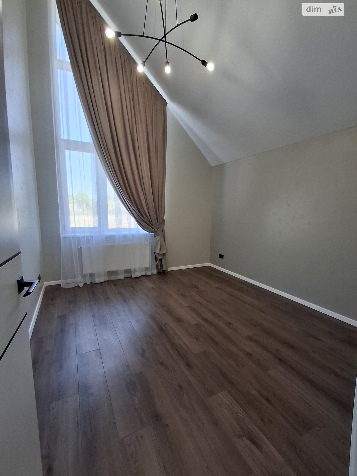 двухэтажный дом с балконом, 150 кв. м, кирпич. Продажа в Белогородке фото 1 двухэтажный дом с балконом, 150 кв. м, кирпич. Продажа в Белогородке фото 1