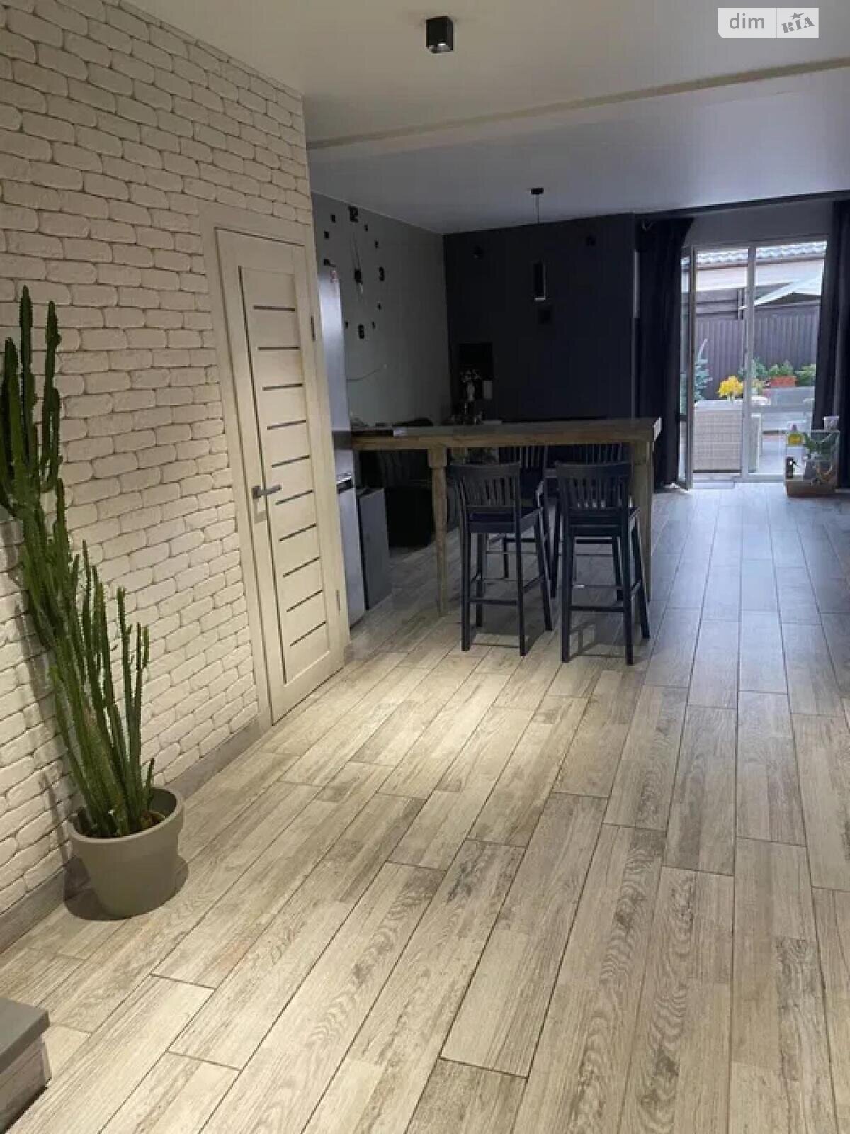 трехэтажный дом, 180 кв. м, кирпич. Продажа в Белогородке фото 1 трехэтажный дом, 180 кв. м, кирпич. Продажа в Белогородке фото 1