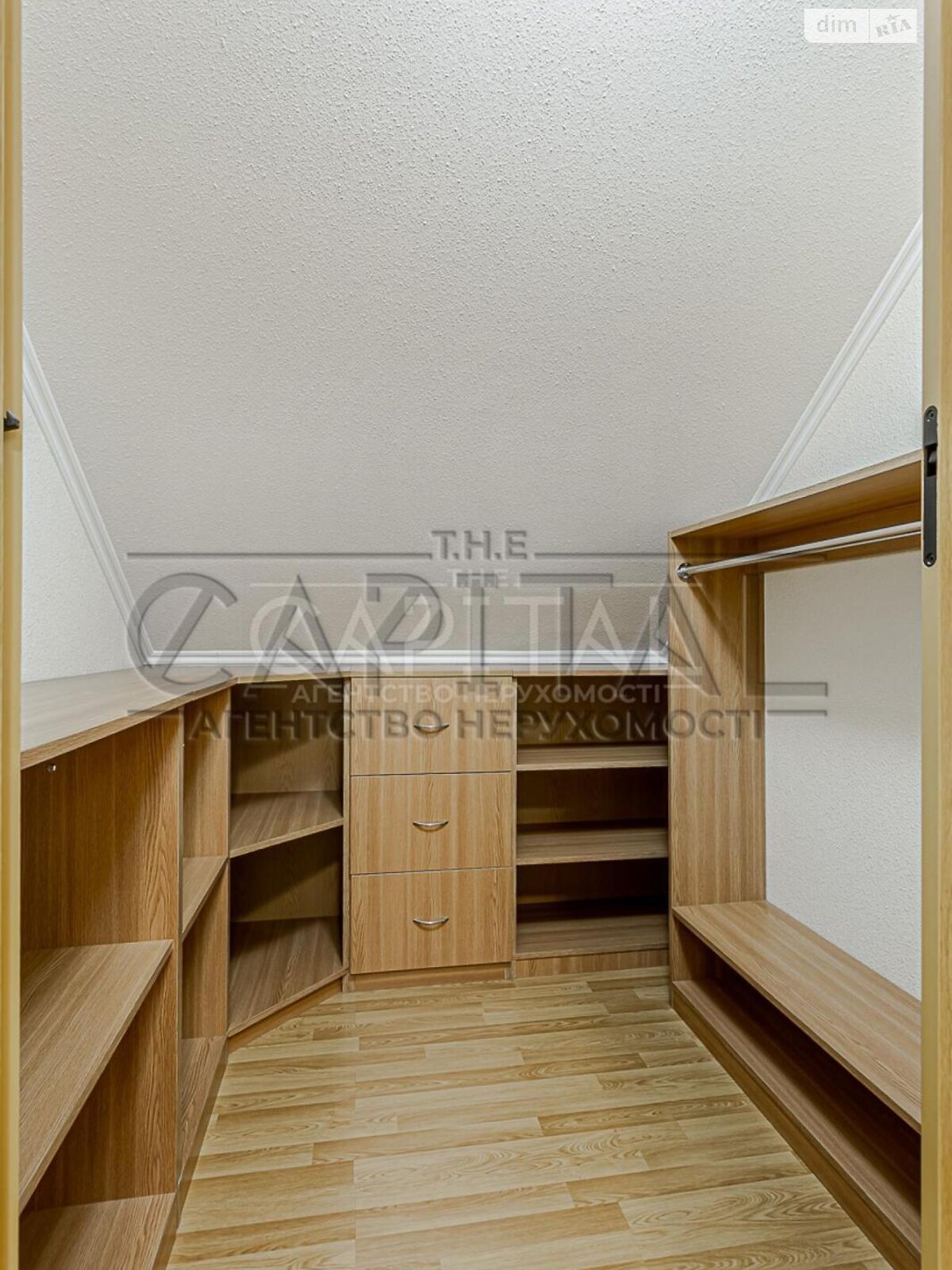 двоповерховий будинок з гаражем, 231.1 кв. м, цегла. Продаж у Білогородці фото 1 двоповерховий будинок з гаражем, 231.1 кв. м, цегла. Продаж у Білогородці фото 1