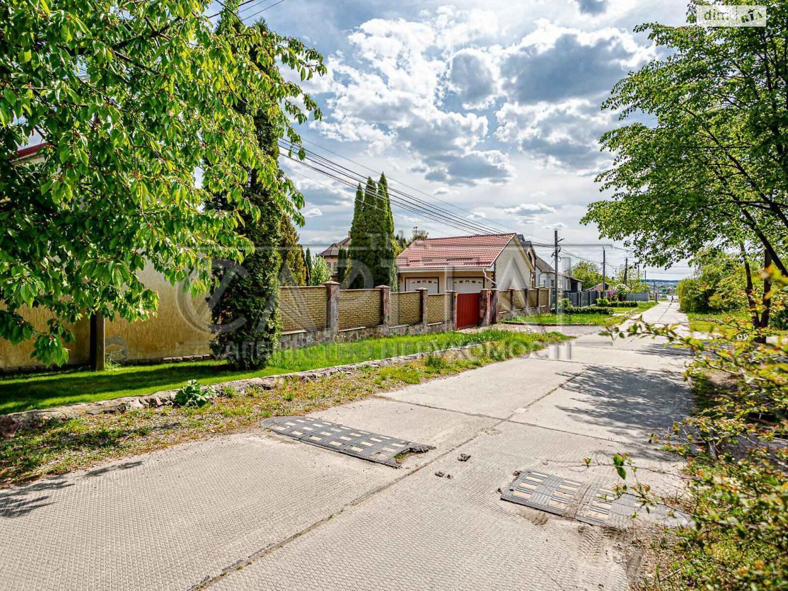 двоповерховий будинок з гаражем, 231.1 кв. м, цегла. Продаж у Білогородці фото 1 двоповерховий будинок з гаражем, 231.1 кв. м, цегла. Продаж у Білогородці фото 1