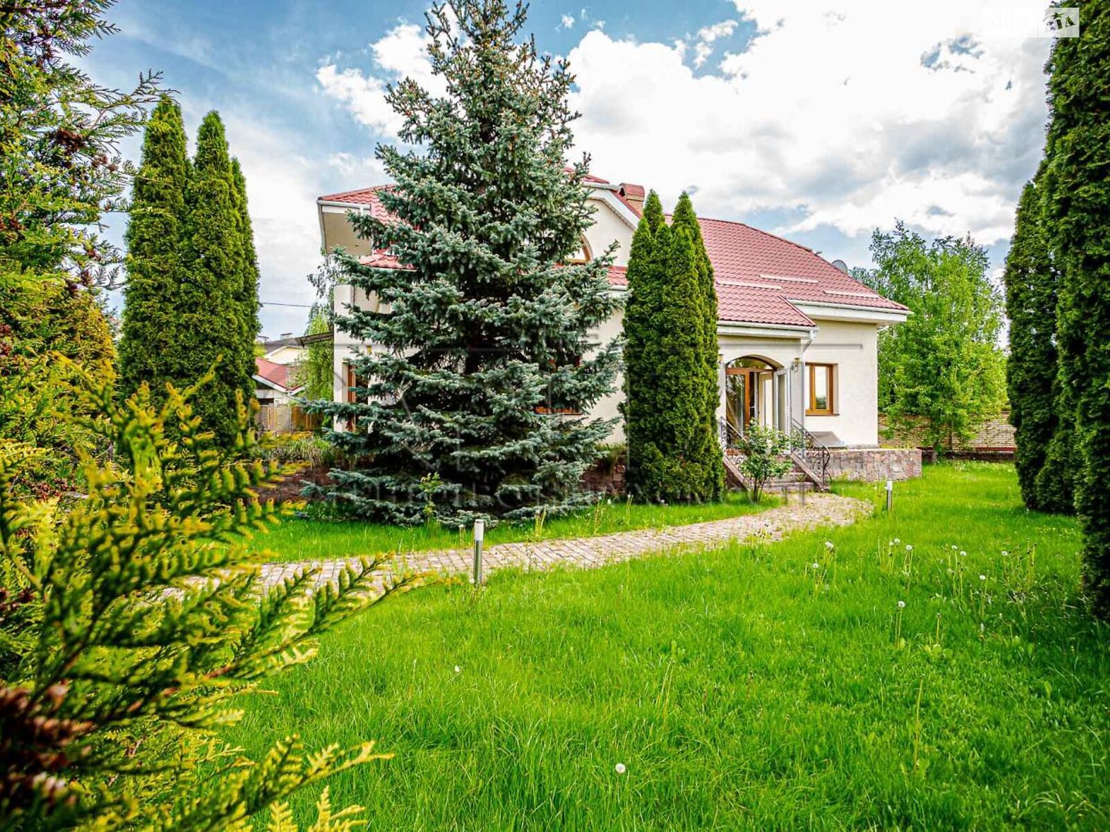 двухэтажный дом с верандой, 231.1 кв. м, кирпич. Продажа в Белогородке фото 1 двухэтажный дом с верандой, 231.1 кв. м, кирпич. Продажа в Белогородке фото 1