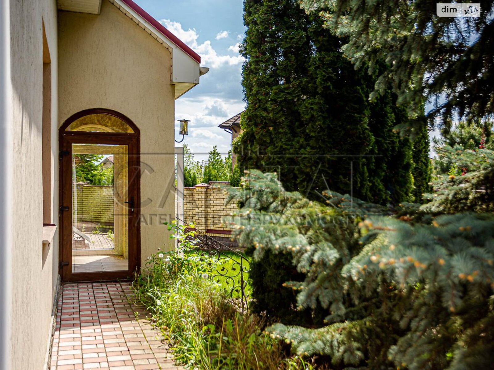 двухэтажный дом с верандой, 231.1 кв. м, кирпич. Продажа в Белогородке фото 1 двухэтажный дом с верандой, 231.1 кв. м, кирпич. Продажа в Белогородке фото 1