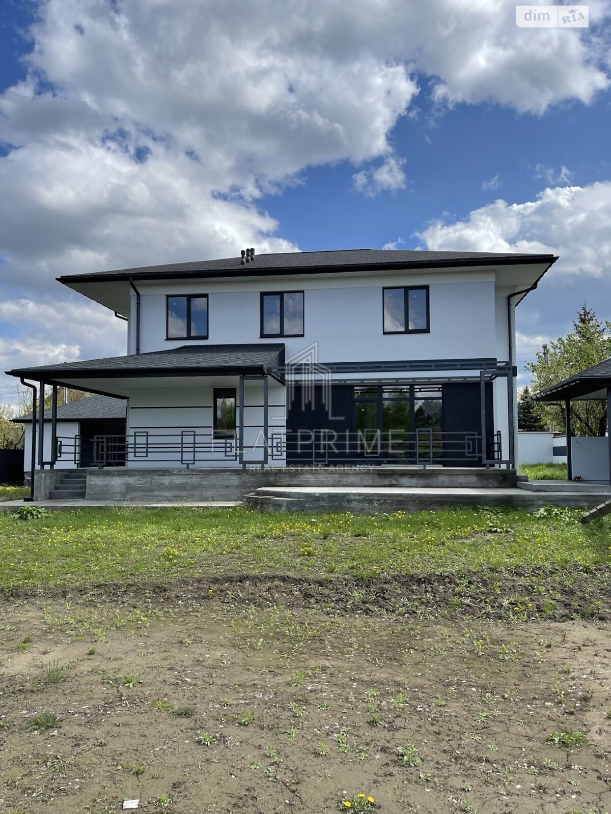 двухэтажный дом с балконом, 238 кв. м, газобетон. Продажа в Белогородке фото 1