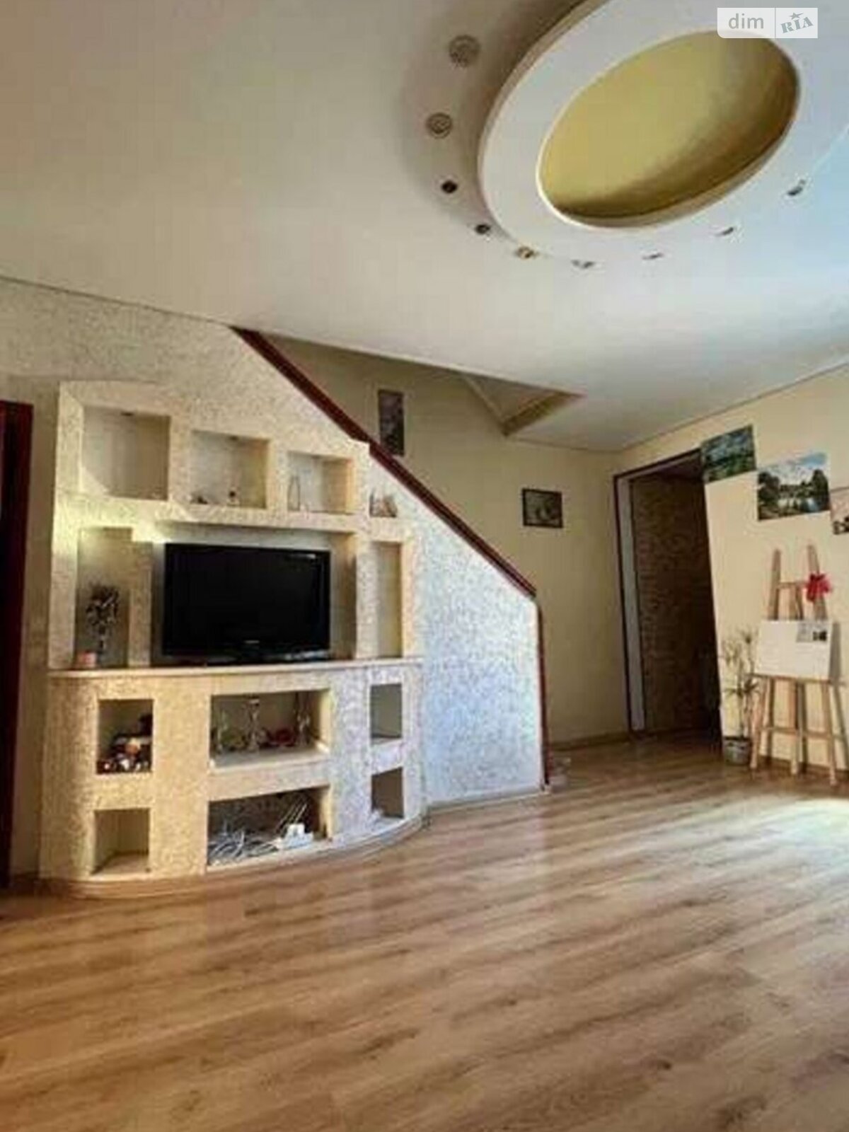 триповерховий будинок, 100 кв. м, цегла. Продаж у Білогородці фото 1 триповерховий будинок, 100 кв. м, цегла. Продаж у Білогородці фото 1