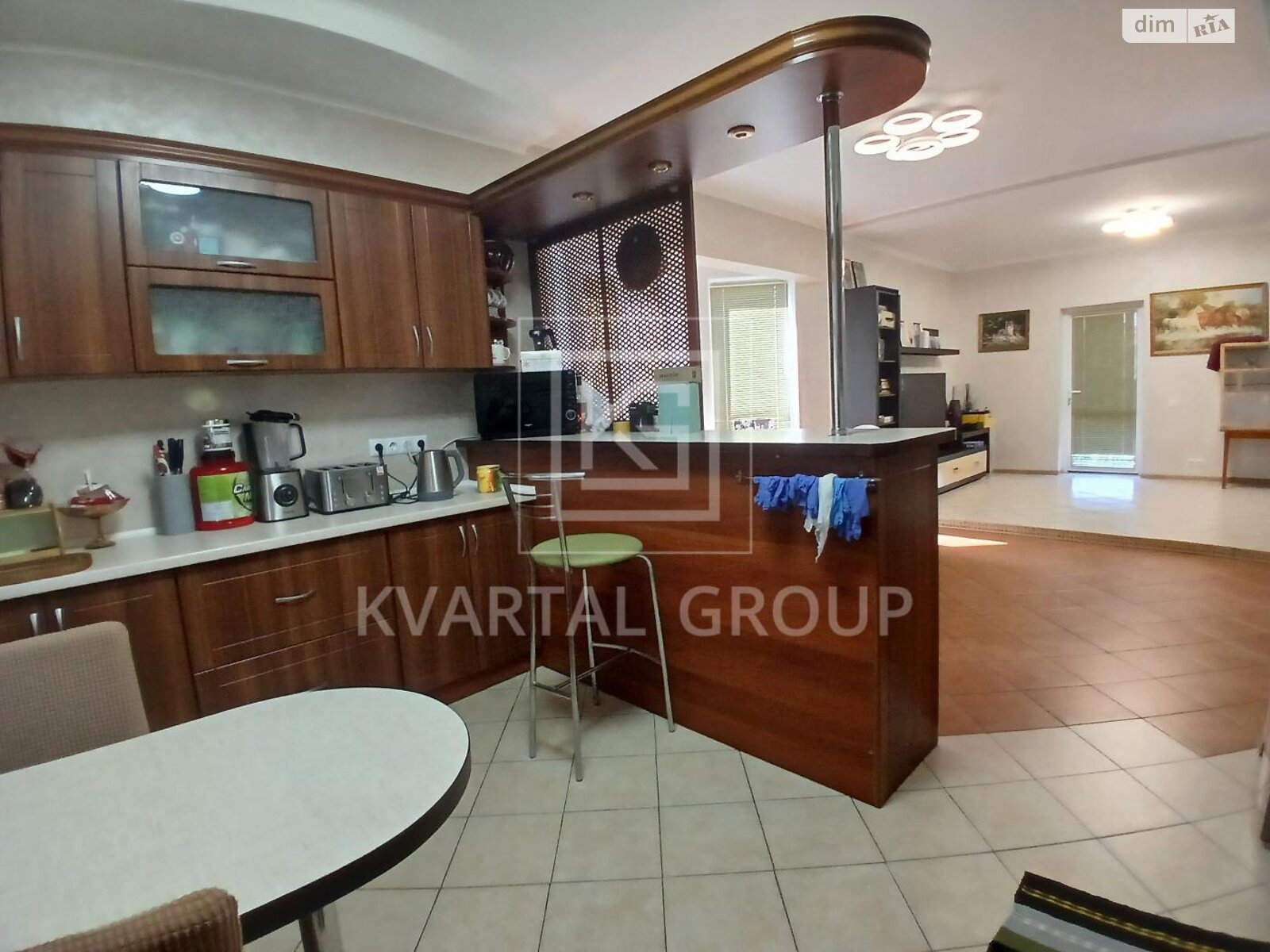 двухэтажный дом с верандой, 272 кв. м, кирпич. Продажа в Белогородке фото 1