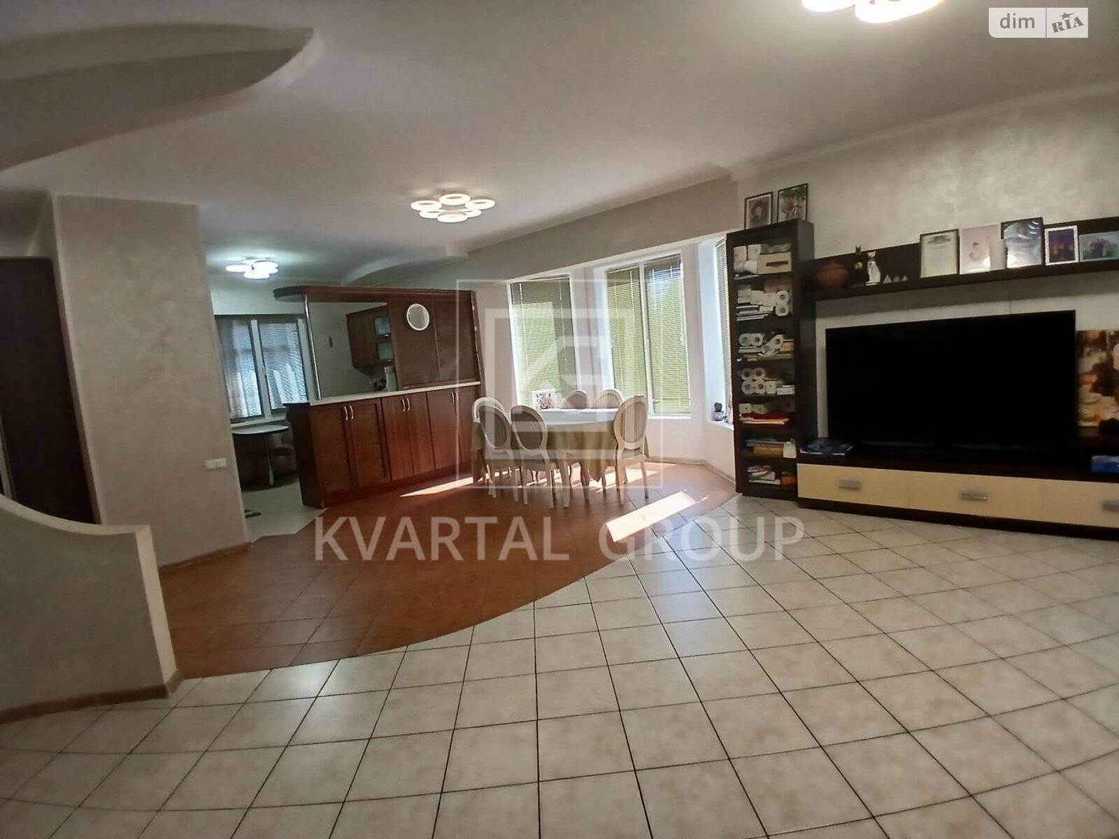 двухэтажный дом с верандой, 272 кв. м, кирпич. Продажа в Белогородке фото 1