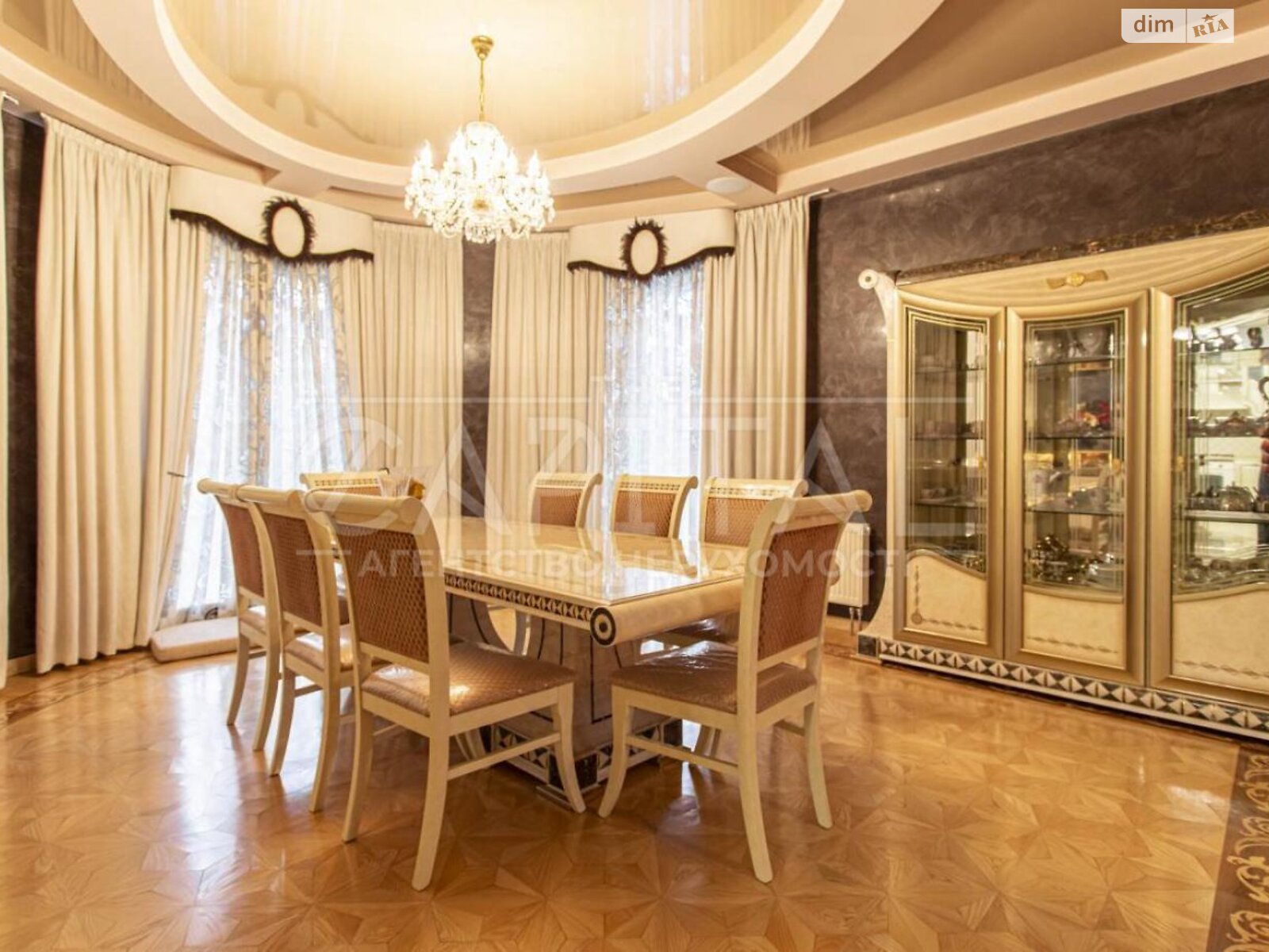двухэтажный дом с балконом, 207.2 кв. м, кирпич. Продажа в Белогородке фото 1 двухэтажный дом с балконом, 207.2 кв. м, кирпич. Продажа в Белогородке фото 1