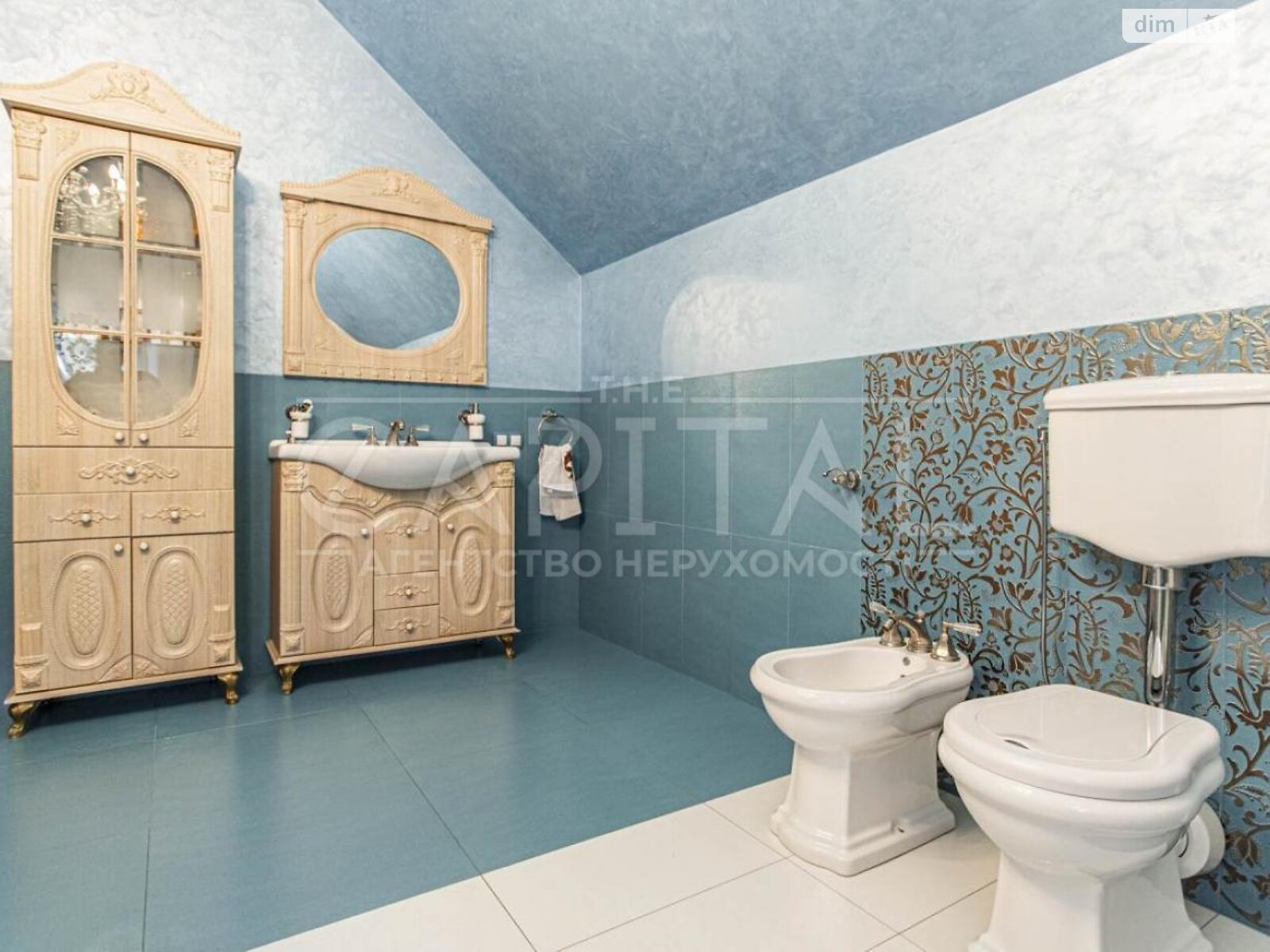двухэтажный дом с балконом, 207.2 кв. м, кирпич. Продажа в Белогородке фото 1 двухэтажный дом с балконом, 207.2 кв. м, кирпич. Продажа в Белогородке фото 1