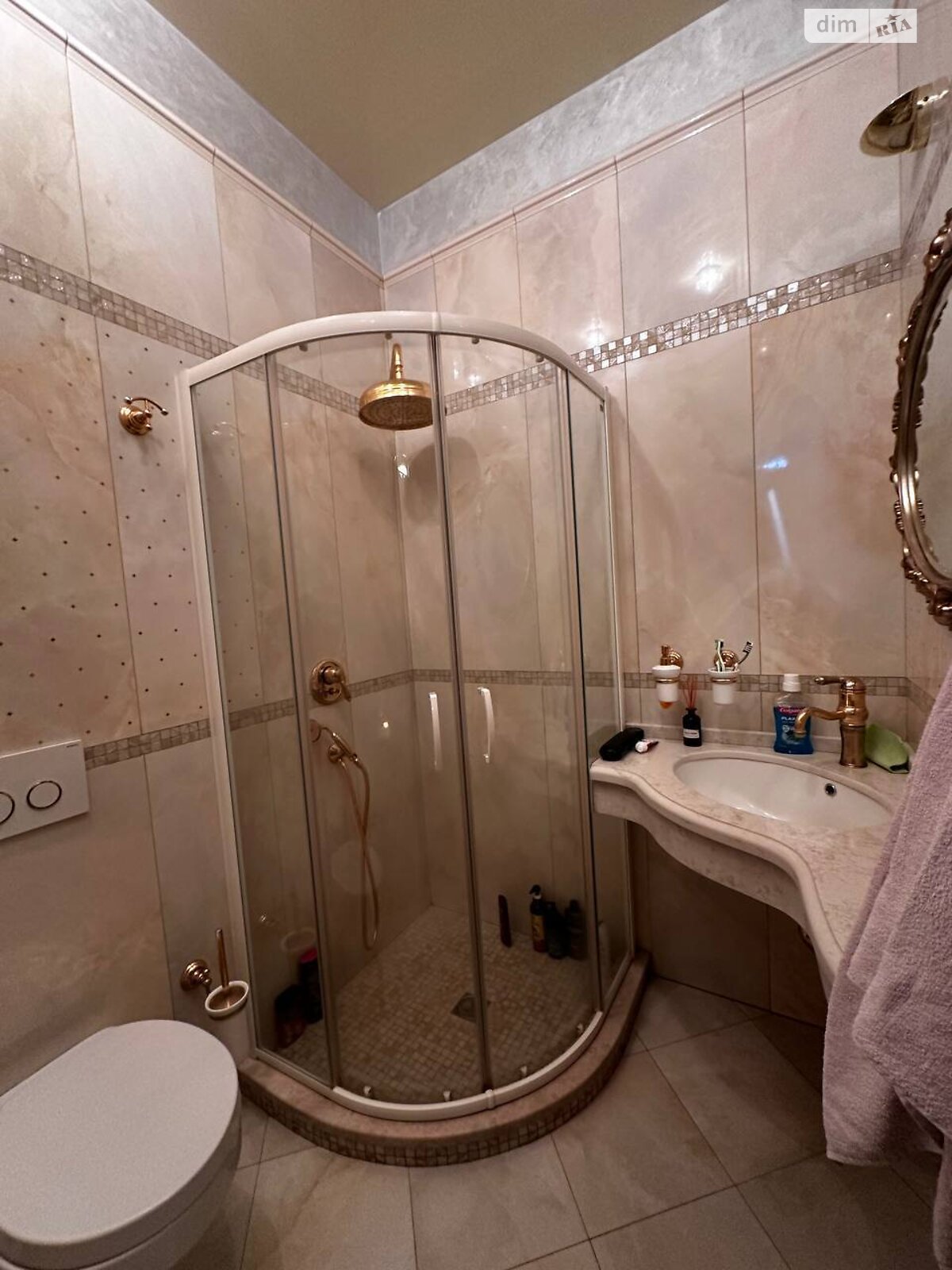 двоповерховий будинок з балконом, 207.2 кв. м, цегла. Продаж у Білогородці фото 1 двоповерховий будинок з балконом, 207.2 кв. м, цегла. Продаж у Білогородці фото 1