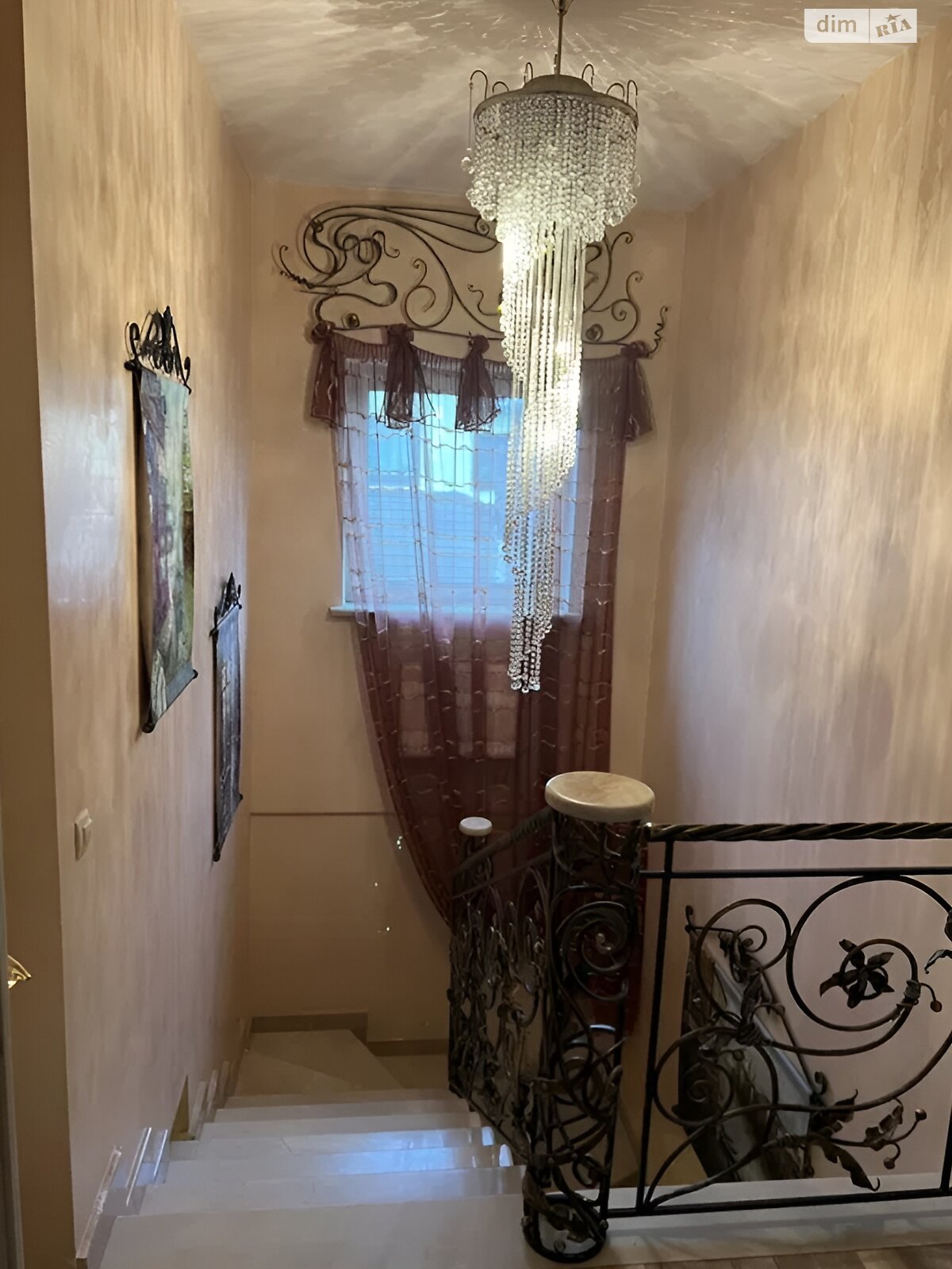 двухэтажный дом с балконом, 207.2 кв. м, кирпич. Продажа в Белогородке фото 1 двухэтажный дом с балконом, 207.2 кв. м, кирпич. Продажа в Белогородке фото 1