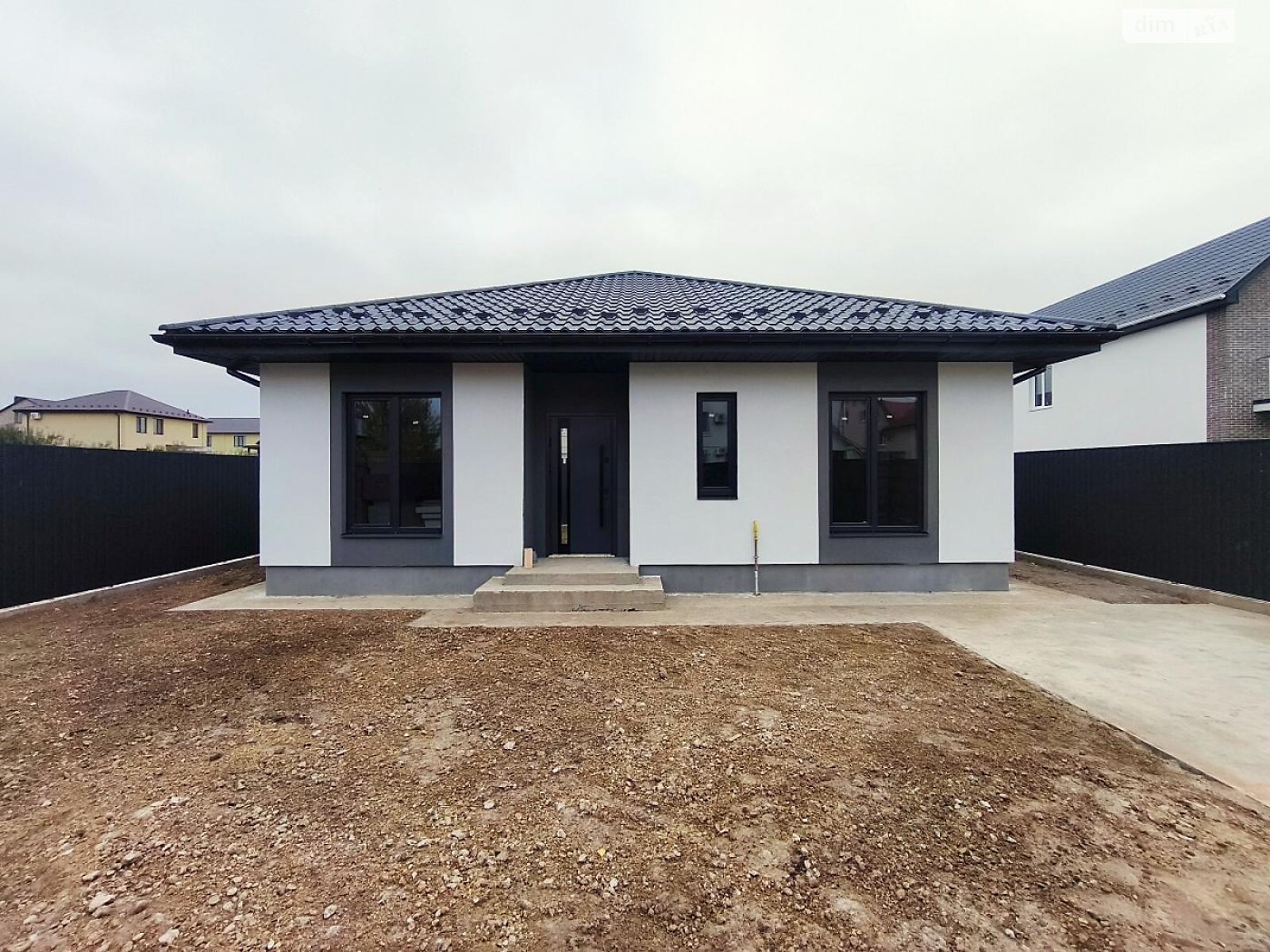 одноэтажный дом с отоплением, 100 кв. м, керамический блок. Продажа в Белогородке фото 1 одноэтажный дом с отоплением, 100 кв. м, керамический блок. Продажа в Белогородке фото 1