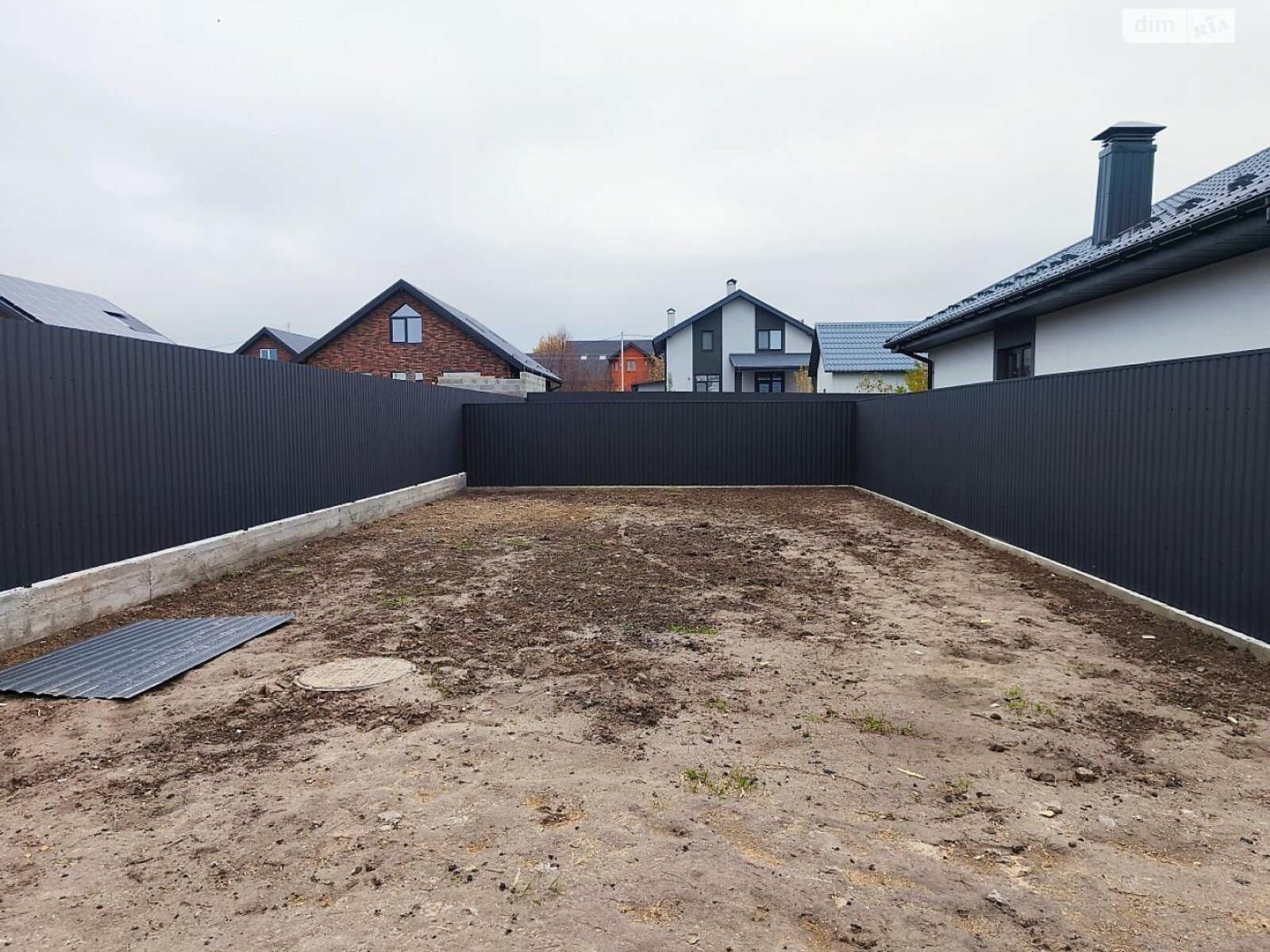 одноэтажный дом с отоплением, 100 кв. м, керамический блок. Продажа в Белогородке фото 1 одноэтажный дом с отоплением, 100 кв. м, керамический блок. Продажа в Белогородке фото 1