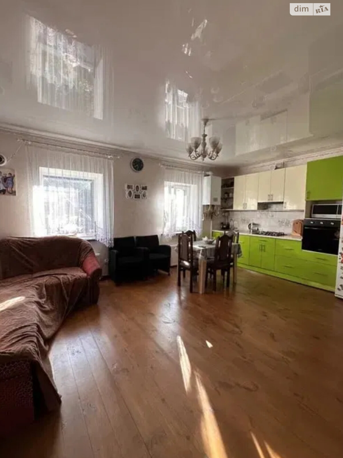 двоповерховий будинок з опаленням, 160 кв. м, цегла. Продаж у Білогородці фото 1 двоповерховий будинок з опаленням, 160 кв. м, цегла. Продаж у Білогородці фото 1