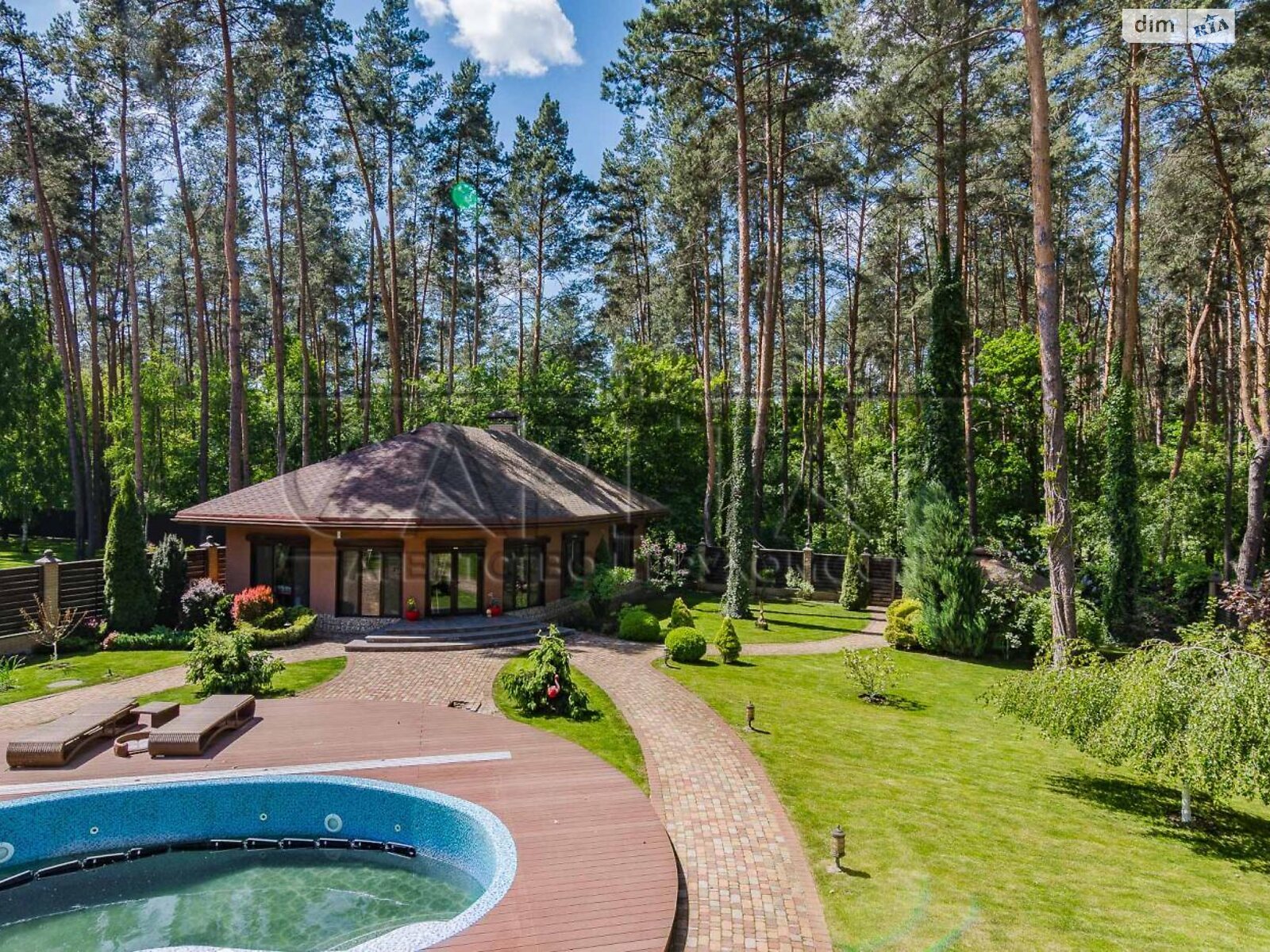 одноповерховий будинок з верандою, 400 кв. м, цегла. Продаж у Білогородці фото 1 одноповерховий будинок з верандою, 400 кв. м, цегла. Продаж у Білогородці фото 1