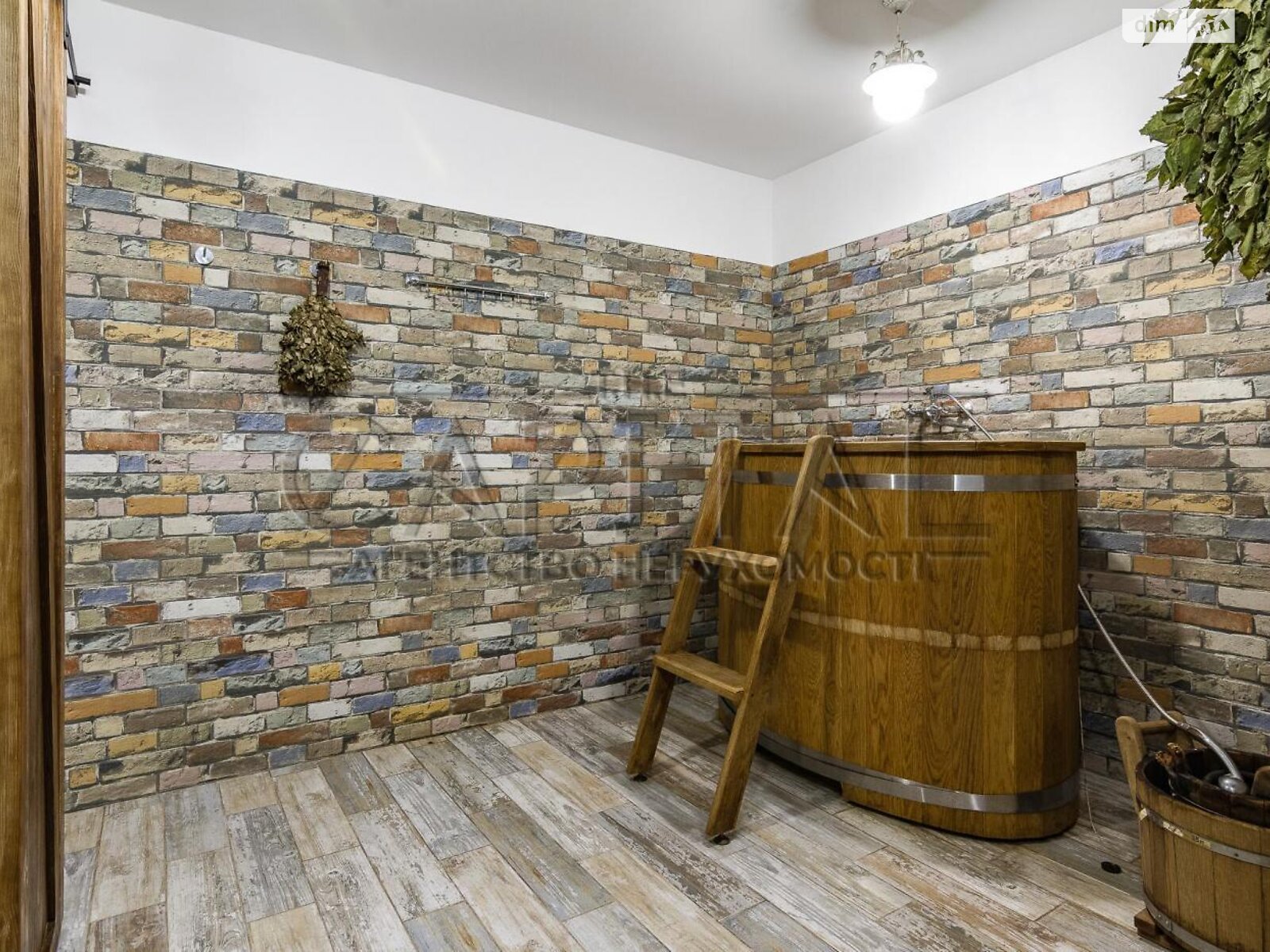 одноповерховий будинок з верандою, 400 кв. м, цегла. Продаж у Білогородці фото 1 одноповерховий будинок з верандою, 400 кв. м, цегла. Продаж у Білогородці фото 1