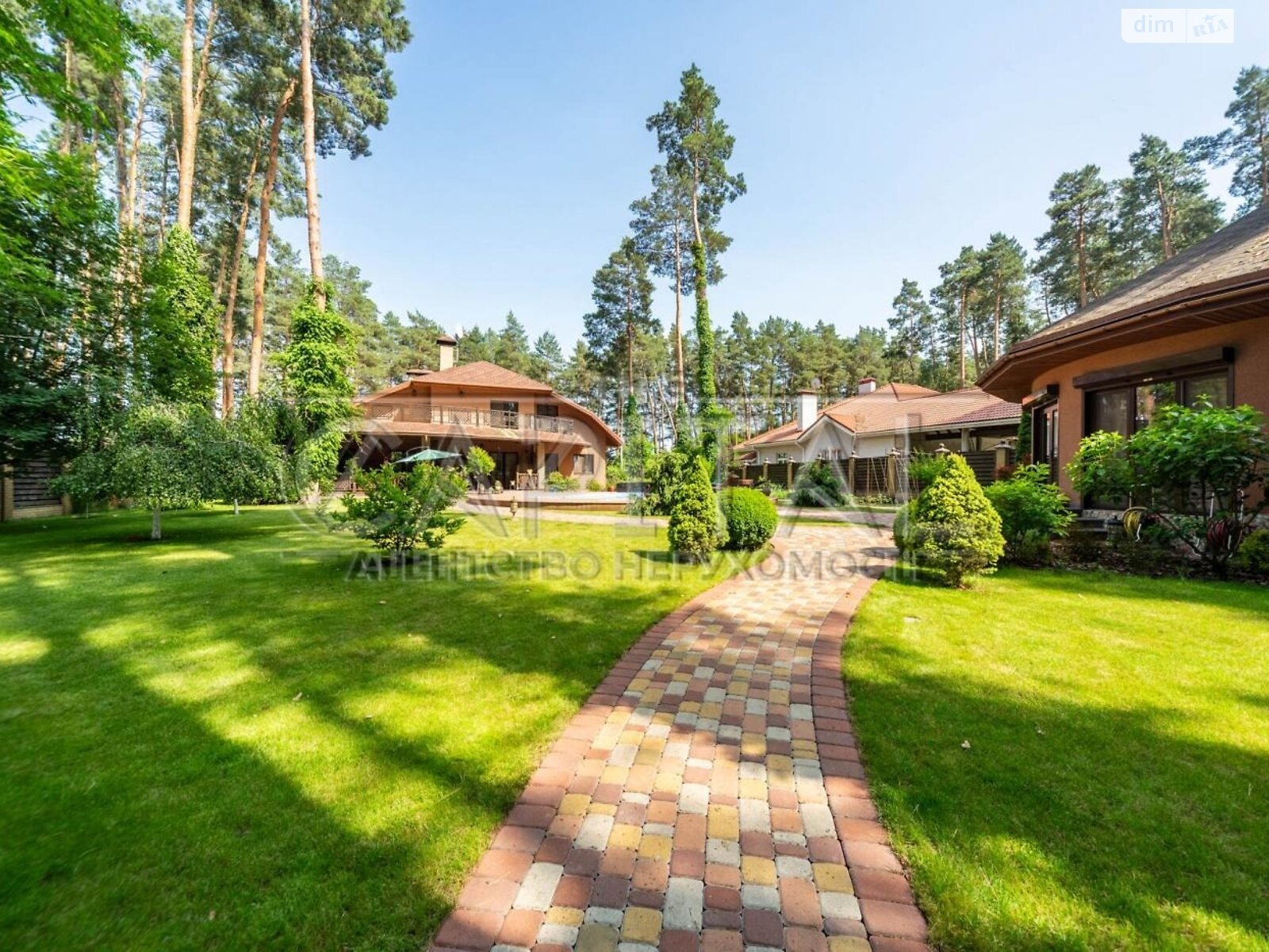 двоповерховий будинок, 401 кв. м, цегла. Продаж у Білогородці фото 1 двоповерховий будинок, 401 кв. м, цегла. Продаж у Білогородці фото 1