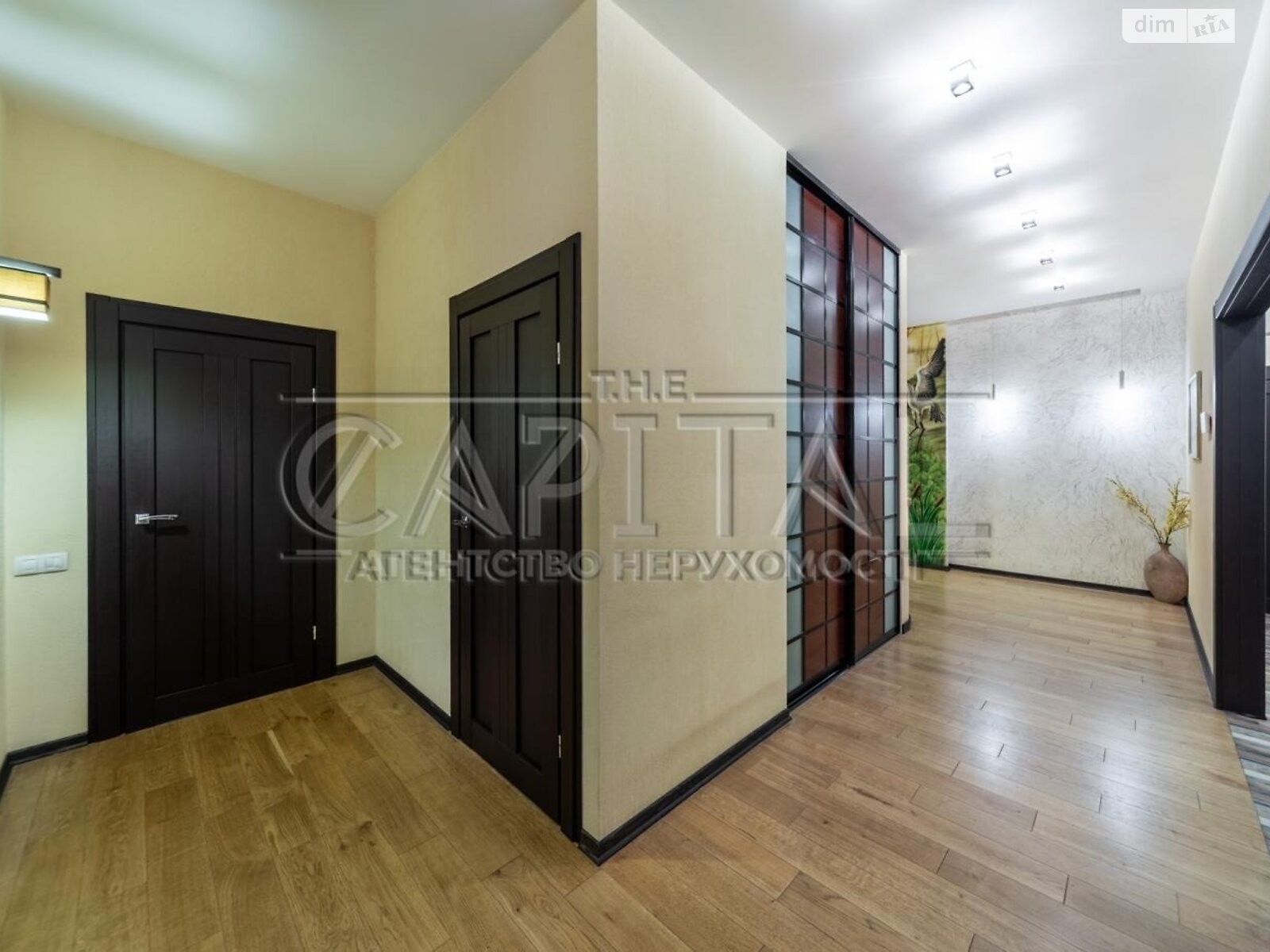 двоповерховий будинок, 401 кв. м, цегла. Продаж у Білогородці фото 1 двоповерховий будинок, 401 кв. м, цегла. Продаж у Білогородці фото 1