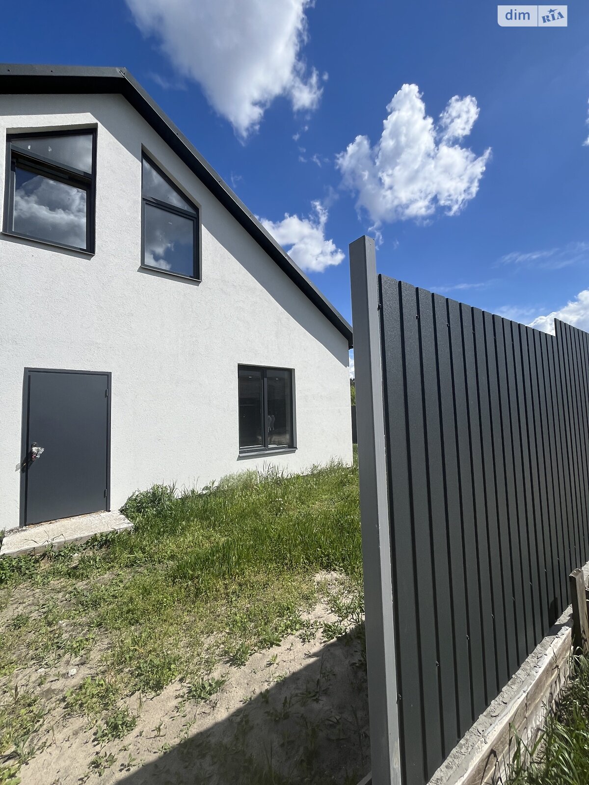 двухэтажный дом с мансардой, 145 кв. м, пеноблок. Продажа в Белогородке фото 1 двухэтажный дом с мансардой, 145 кв. м, пеноблок. Продажа в Белогородке фото 1
