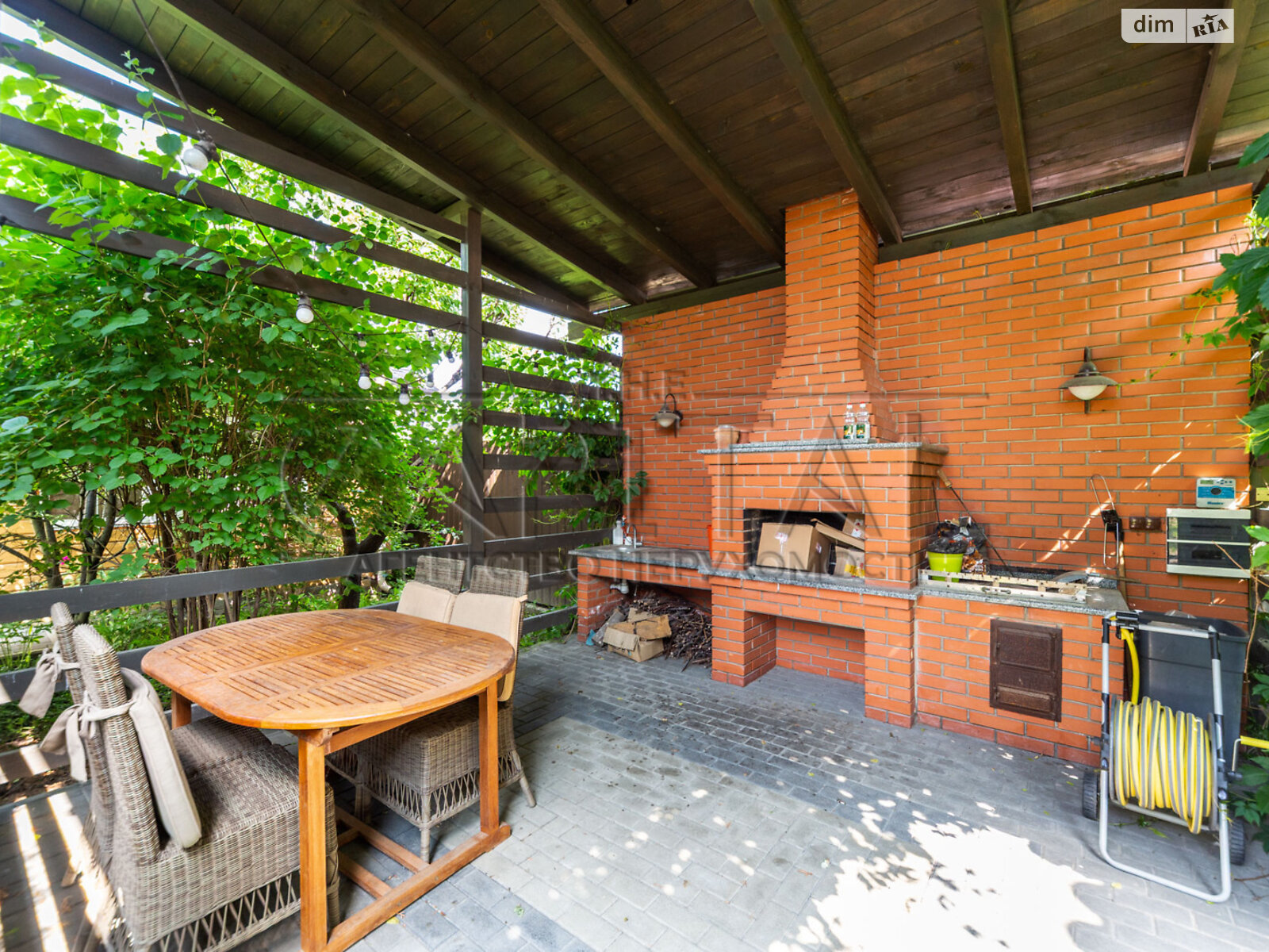 двухэтажный дом с верандой, 229.4 кв. м, кирпич. Продажа в Белогородке фото 1 двухэтажный дом с верандой, 229.4 кв. м, кирпич. Продажа в Белогородке фото 1