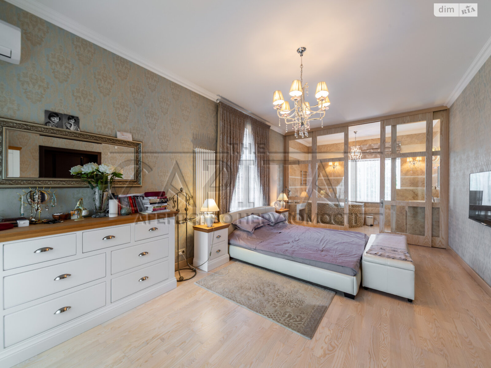 двухэтажный дом с верандой, 229.4 кв. м, кирпич. Продажа в Белогородке фото 1 двухэтажный дом с верандой, 229.4 кв. м, кирпич. Продажа в Белогородке фото 1