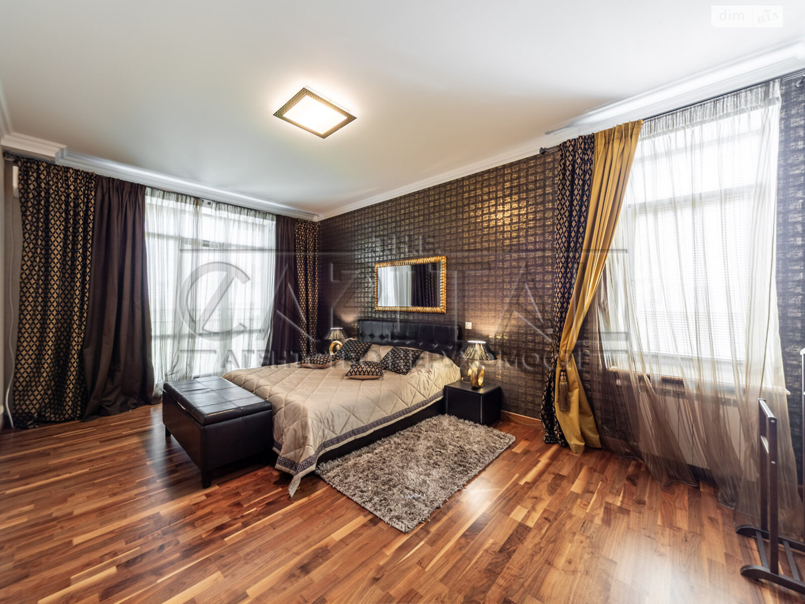 двухэтажный дом с верандой, 229.4 кв. м, кирпич. Продажа в Белогородке фото 1 двухэтажный дом с верандой, 229.4 кв. м, кирпич. Продажа в Белогородке фото 1