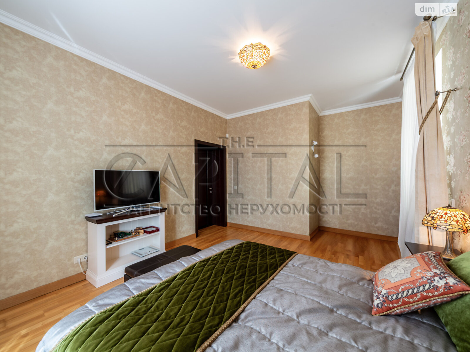 двухэтажный дом с верандой, 229.4 кв. м, кирпич. Продажа в Белогородке фото 1 двухэтажный дом с верандой, 229.4 кв. м, кирпич. Продажа в Белогородке фото 1