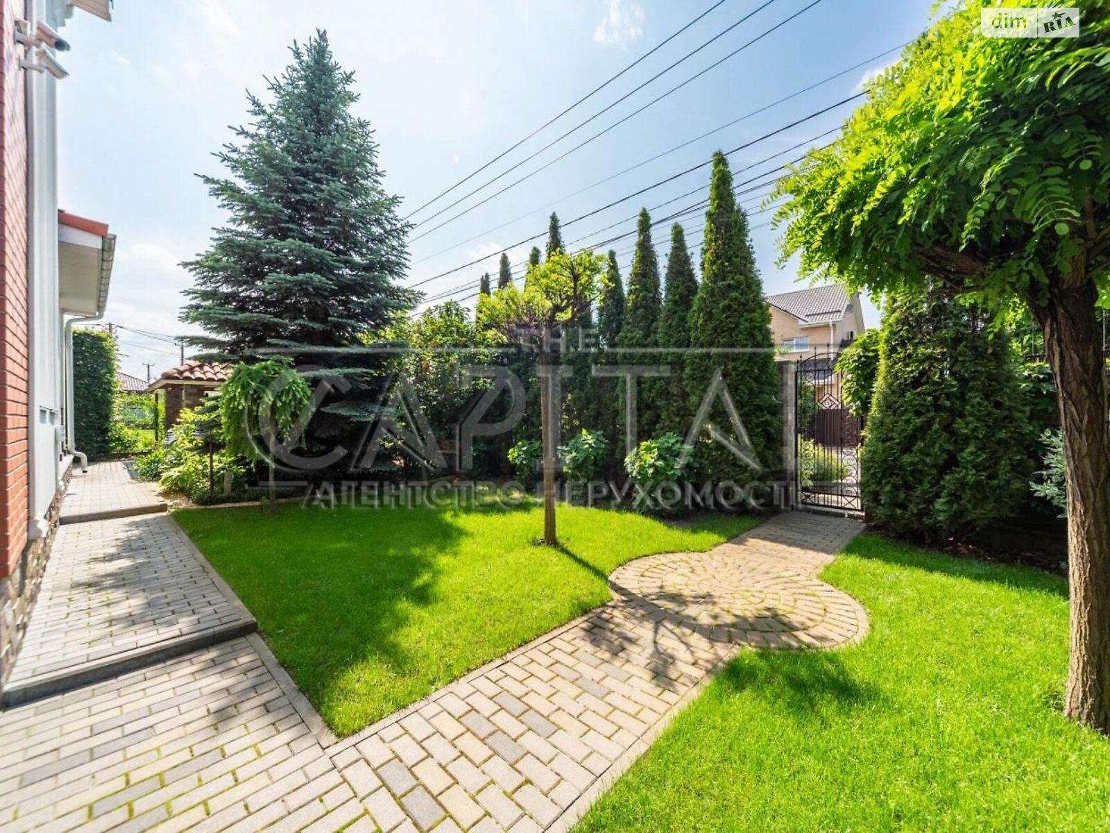 двухэтажный дом с гаражом, 229.4 кв. м, кирпич. Продажа в Белогородке фото 1 двухэтажный дом с гаражом, 229.4 кв. м, кирпич. Продажа в Белогородке фото 1
