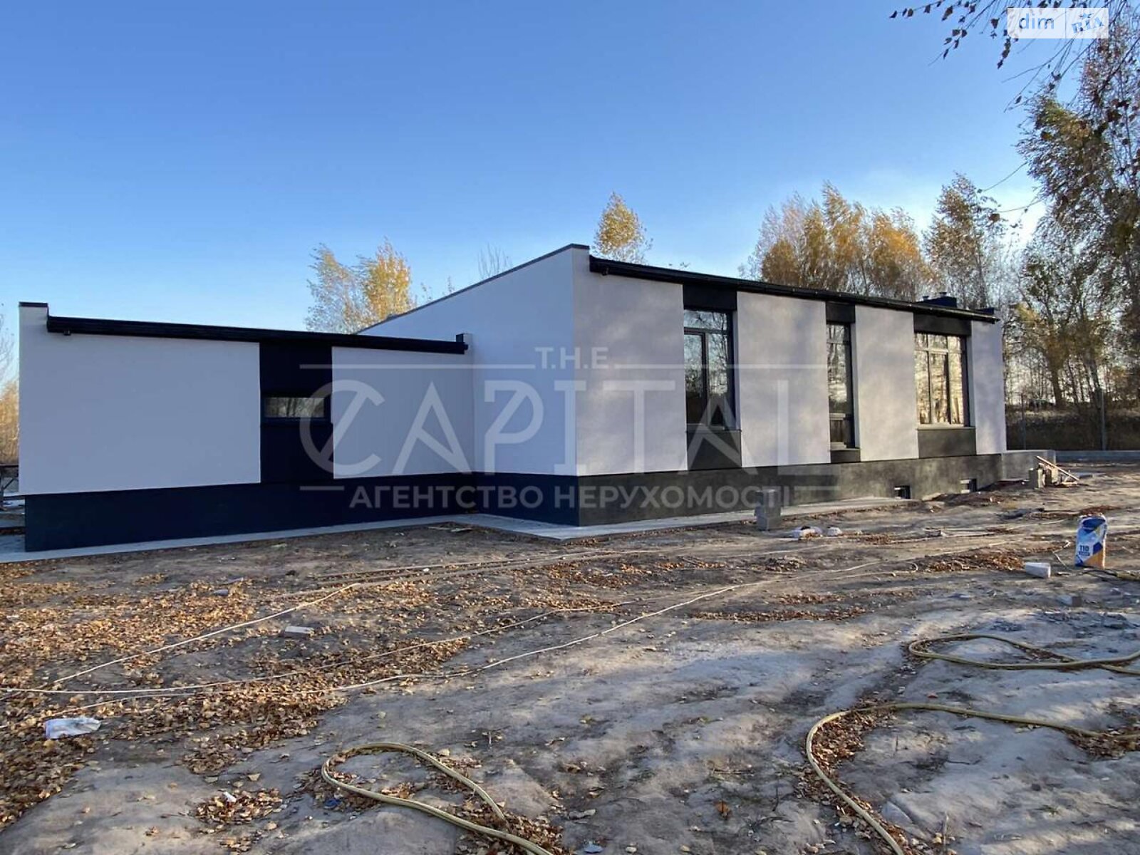 одноэтажный дом с гаражом, 232 кв. м, кирпич. Продажа в Белогородке фото 1 одноэтажный дом с гаражом, 232 кв. м, кирпич. Продажа в Белогородке фото 1