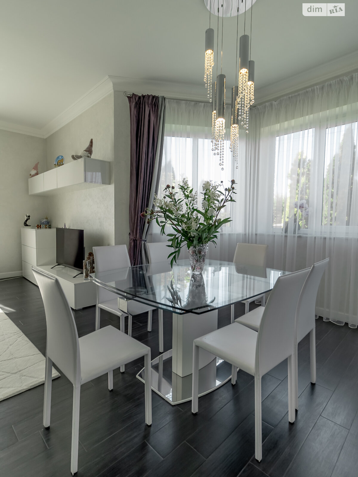 двухэтажный дом с гаражом, 176.1 кв. м, кирпич. Продажа в Белогородке фото 1 двухэтажный дом с гаражом, 176.1 кв. м, кирпич. Продажа в Белогородке фото 1