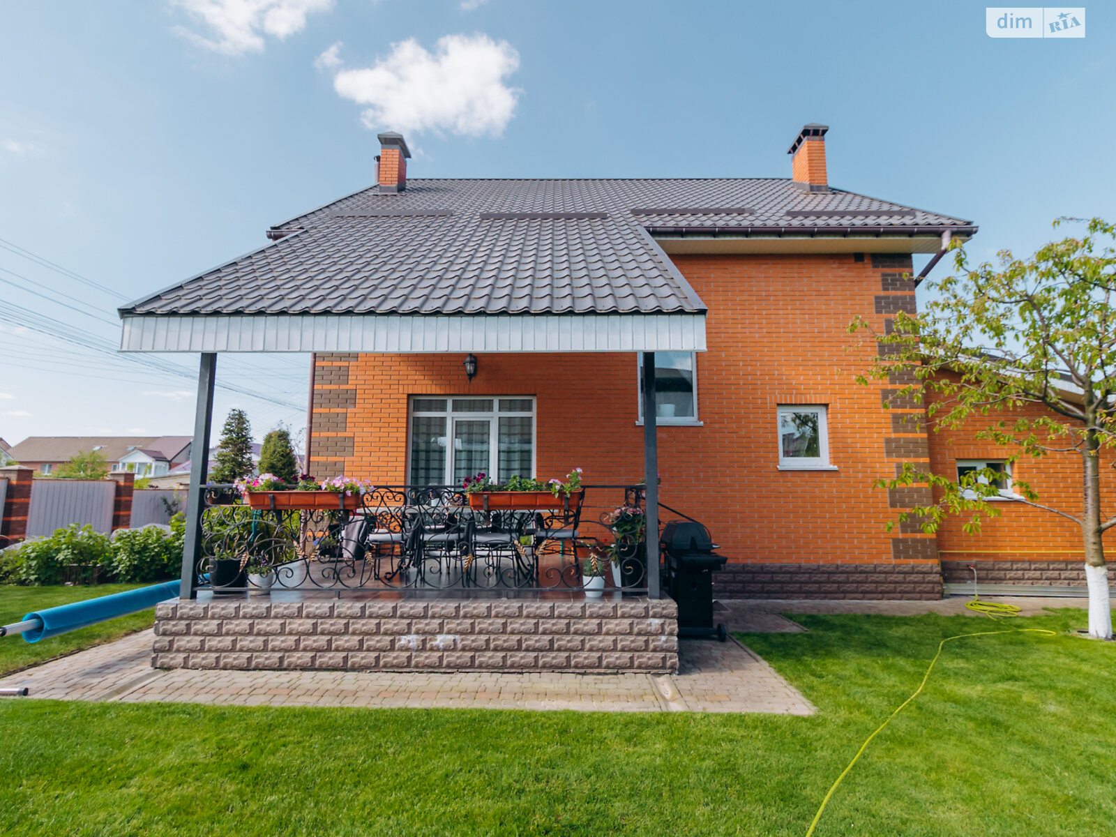 двухэтажный дом с гаражом, 176.1 кв. м, кирпич. Продажа в Белогородке фото 1 двухэтажный дом с гаражом, 176.1 кв. м, кирпич. Продажа в Белогородке фото 1