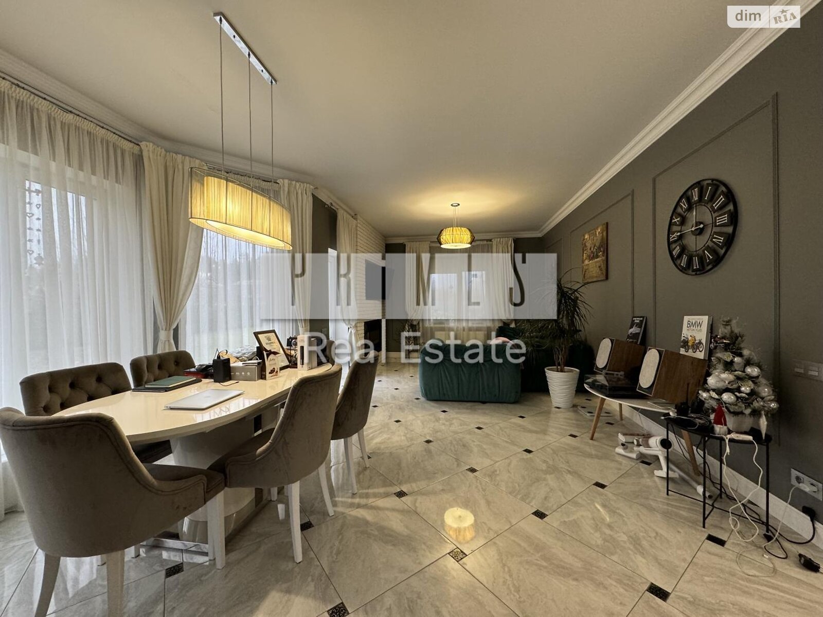 двухэтажный дом с гаражом, 204.3 кв. м, кирпич. Продажа в Белогородке фото 1 двухэтажный дом с гаражом, 204.3 кв. м, кирпич. Продажа в Белогородке фото 1