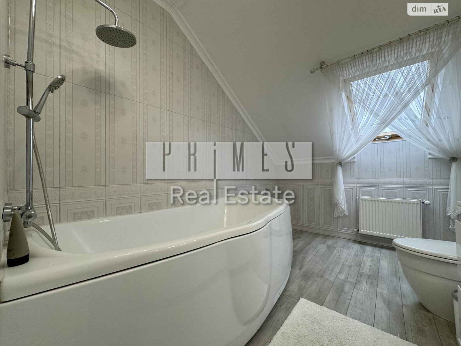 двухэтажный дом, 204.3 кв. м, кирпич. Продажа в Белогородке фото 1