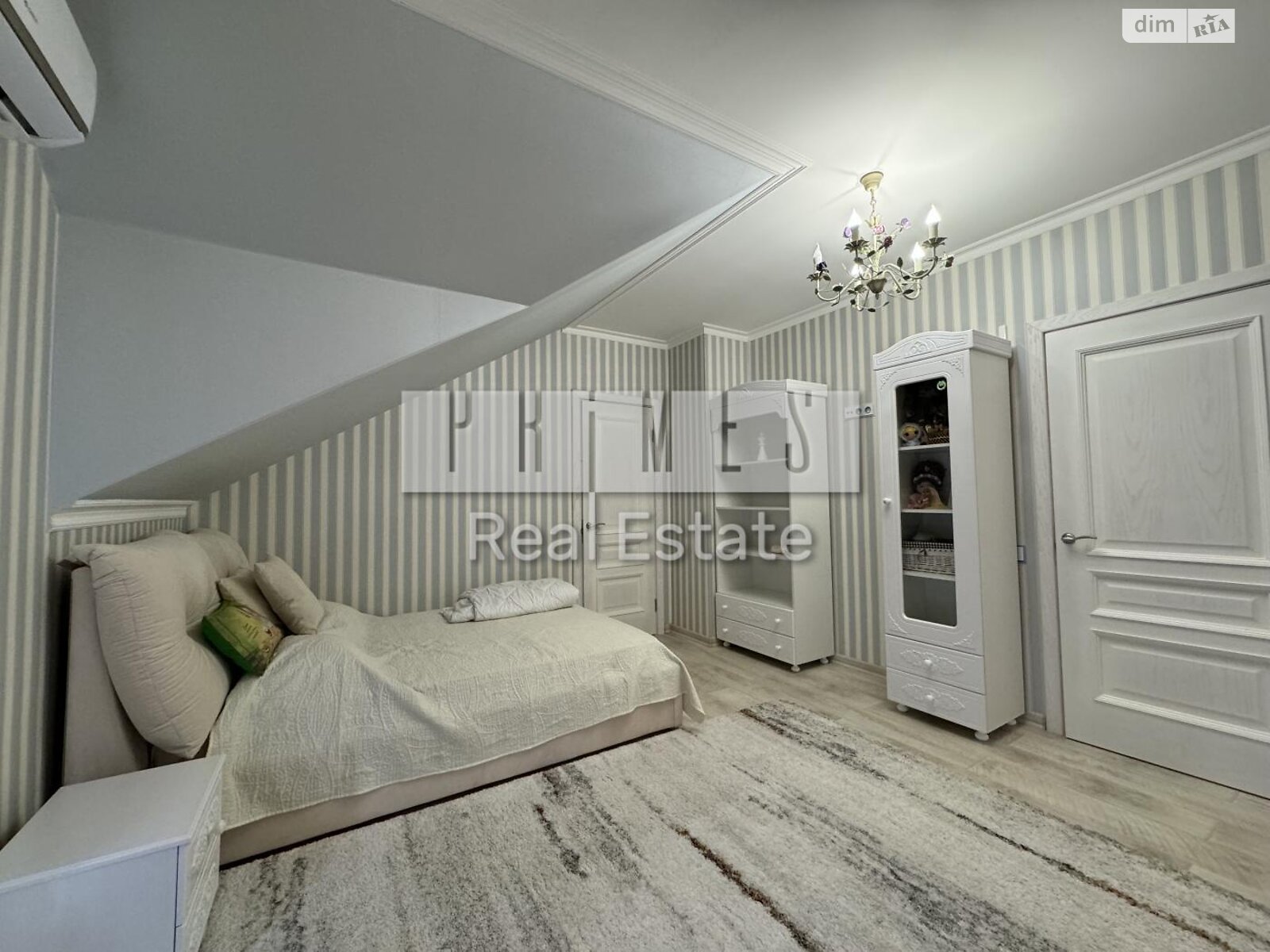 двоповерховий будинок з гаражем, 204.3 кв. м, газобетон. Продаж у Білогородці фото 1 двоповерховий будинок з гаражем, 204.3 кв. м, газобетон. Продаж у Білогородці фото 1