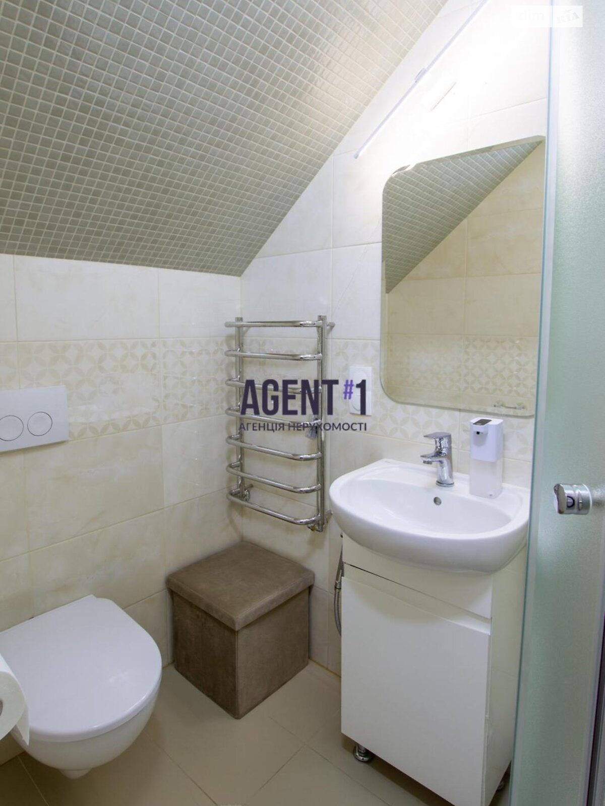 двоповерховий будинок з балконом, 97.3 кв. м, цегла. Продаж у Білогородці фото 1 двоповерховий будинок з балконом, 97.3 кв. м, цегла. Продаж у Білогородці фото 1