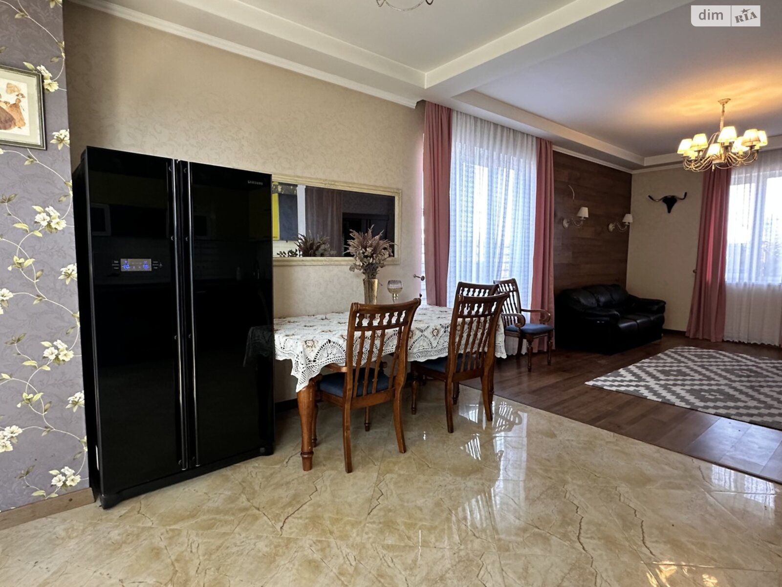 двухэтажный дом с ремонтом, 250 кв. м, кирпич. Продажа в Белогородке фото 1 двухэтажный дом с ремонтом, 250 кв. м, кирпич. Продажа в Белогородке фото 1