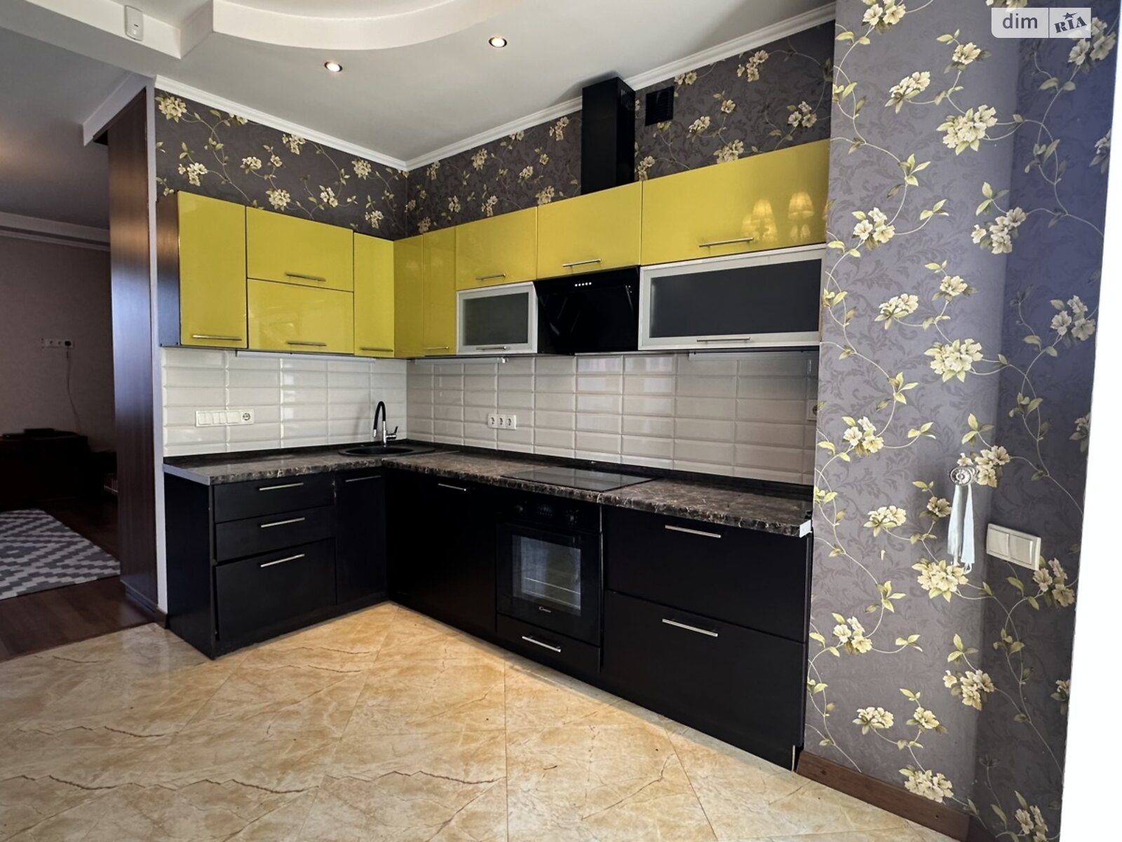 двухэтажный дом с ремонтом, 250 кв. м, кирпич. Продажа в Белогородке фото 1 двухэтажный дом с ремонтом, 250 кв. м, кирпич. Продажа в Белогородке фото 1