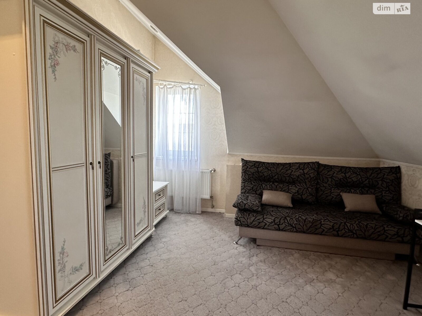 двухэтажный дом с ремонтом, 250 кв. м, кирпич. Продажа в Белогородке фото 1 двухэтажный дом с ремонтом, 250 кв. м, кирпич. Продажа в Белогородке фото 1