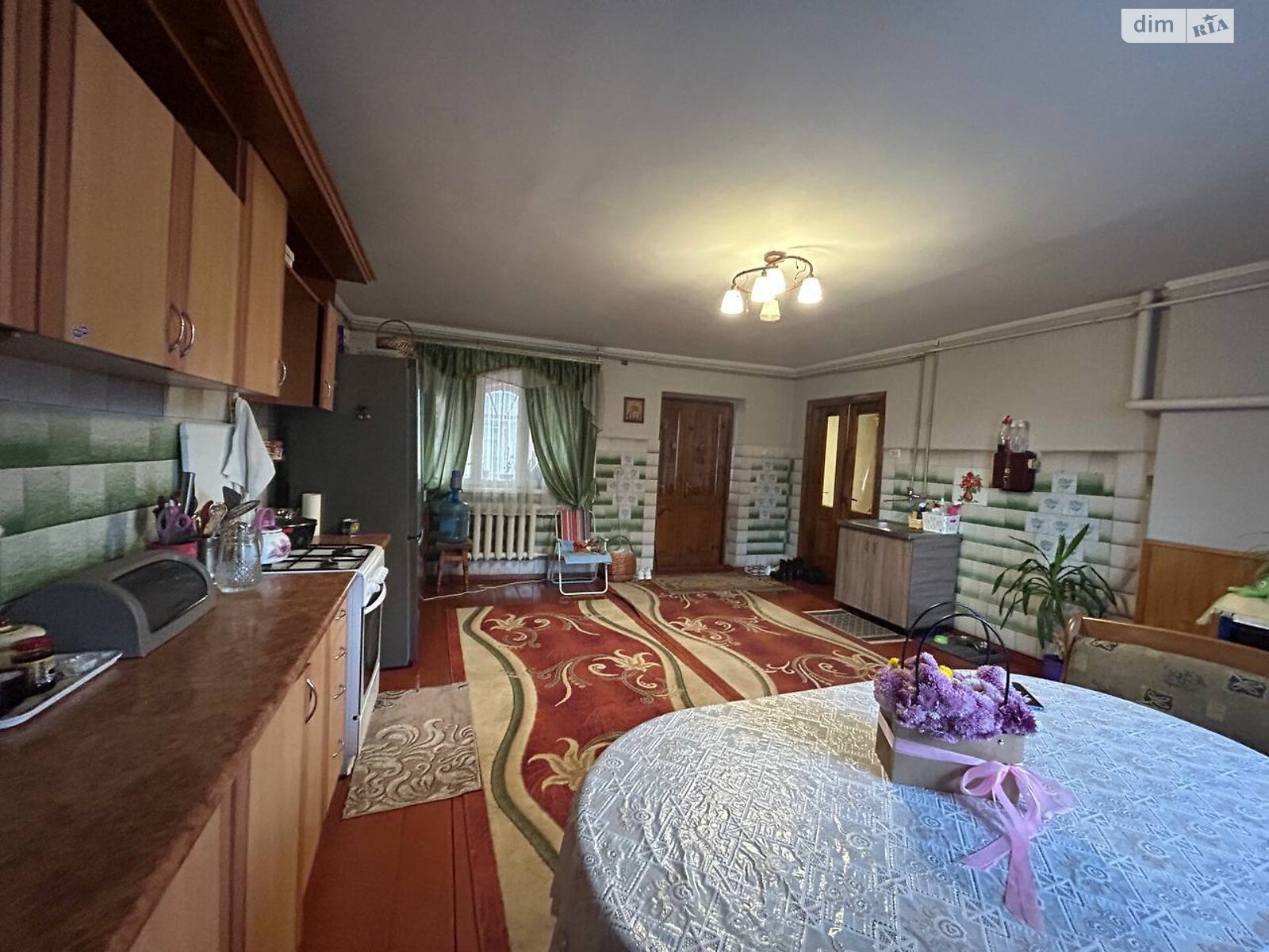 двухэтажный дом с ремонтом, 238 кв. м, кирпич. Продажа в Белокринице фото 1 двухэтажный дом с ремонтом, 238 кв. м, кирпич. Продажа в Белокринице фото 1