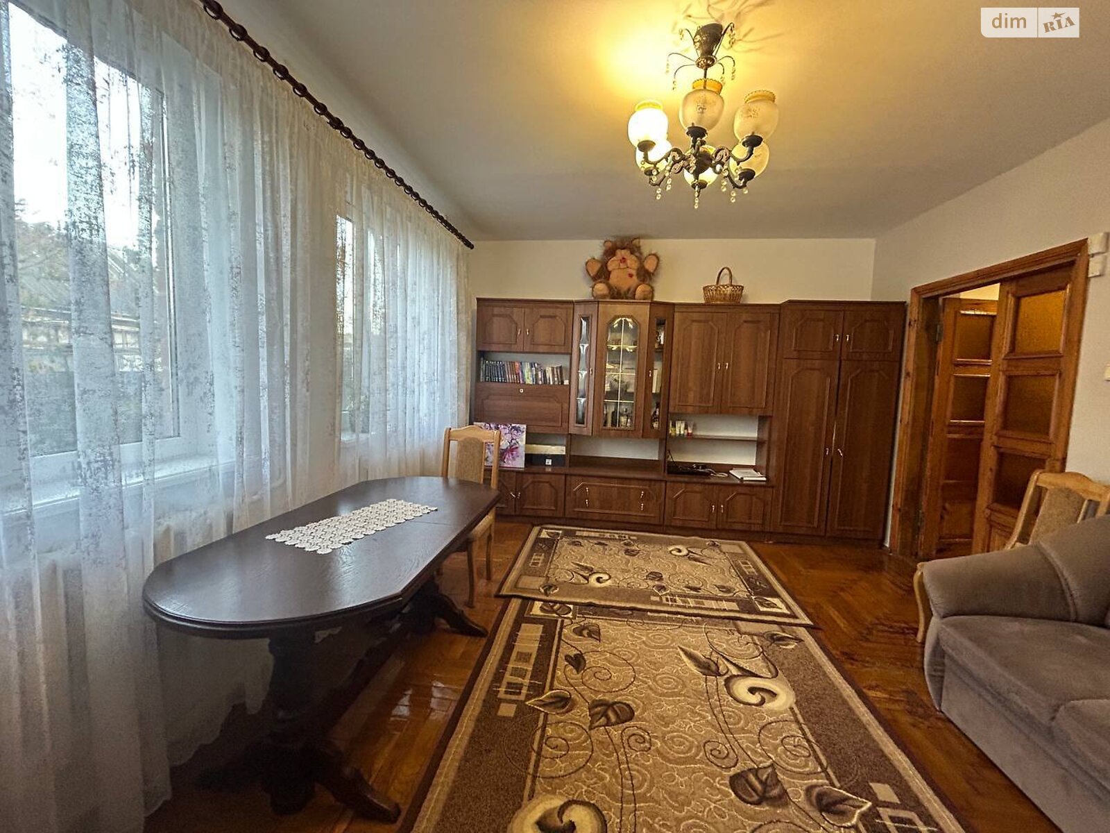 двухэтажный дом с ремонтом, 238 кв. м, кирпич. Продажа в Белокринице фото 1 двухэтажный дом с ремонтом, 238 кв. м, кирпич. Продажа в Белокринице фото 1